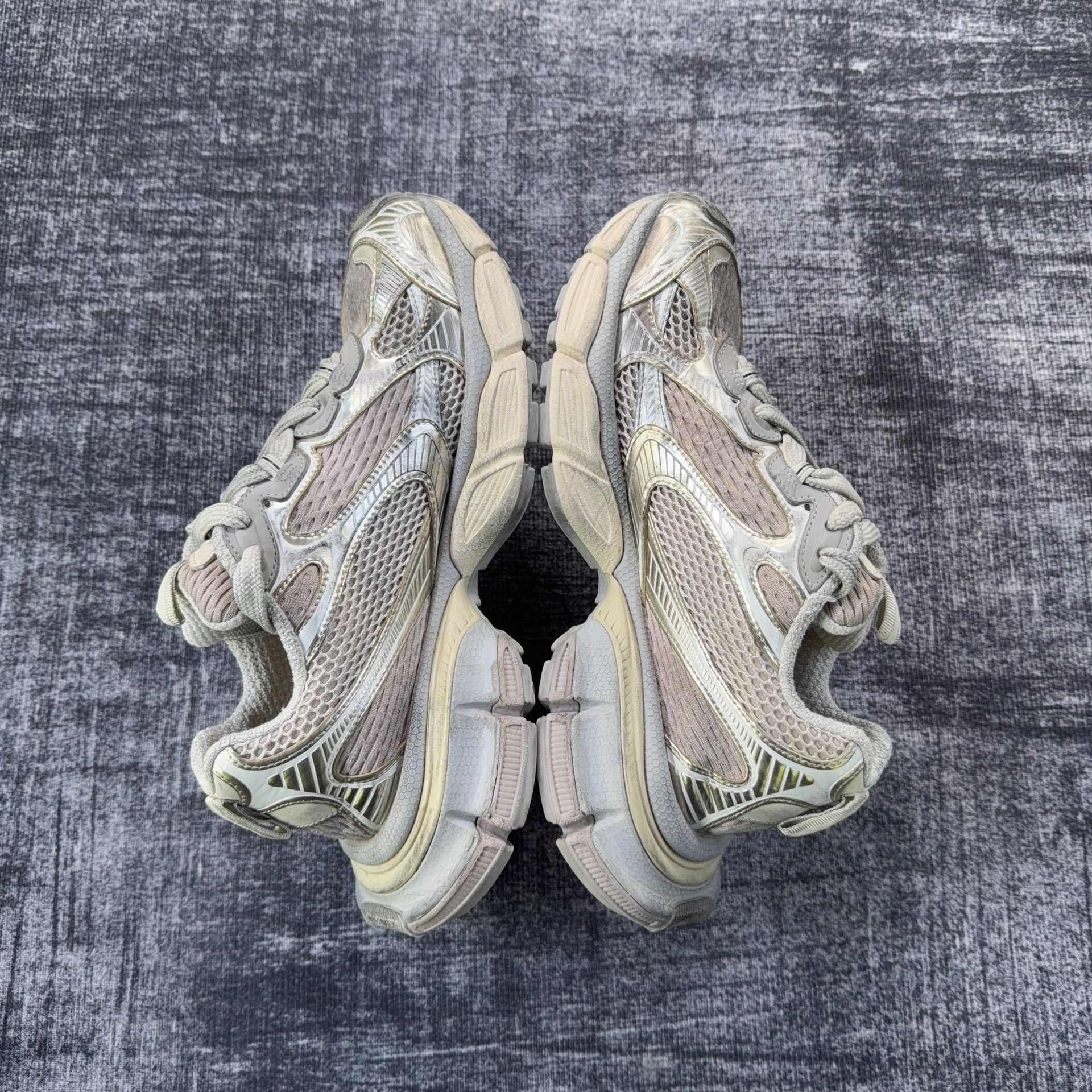 Balenciaga Balenciaga 3XL Distressed Gold Dad Shoes Size US 7 / EU 40 - 3 Thumbnail