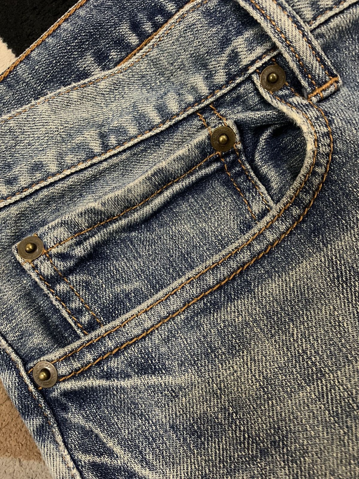 Japanese Brand Vintage Japanese Brand Dirty Mud Wash Loose Distressed Jeans Size US 35 - 5 Thumbnail
