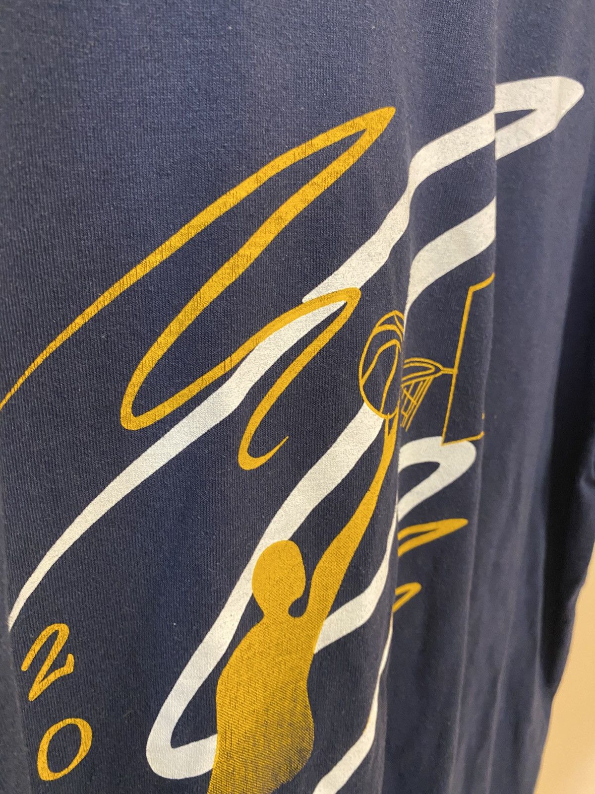 Vintage 2001 SIT Basketball T-Shirt Size US XL / EU 56 / 4 - 5 Thumbnail