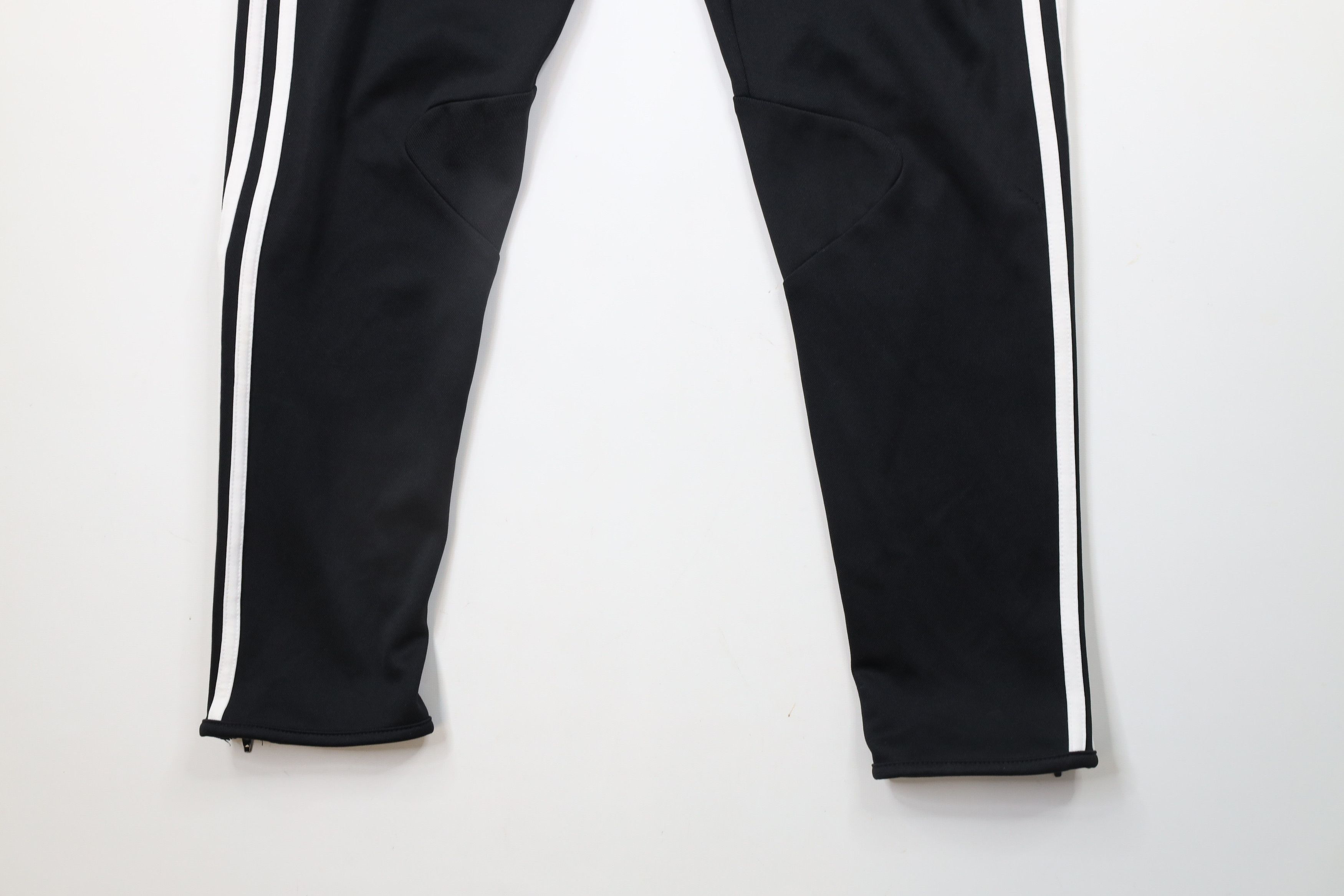 Adidas × Vintage Vintage Adidas Striped Tapered Leg Soccer Warm Up Pants Size US 34 / EU 50 - 4 Thumbnail
