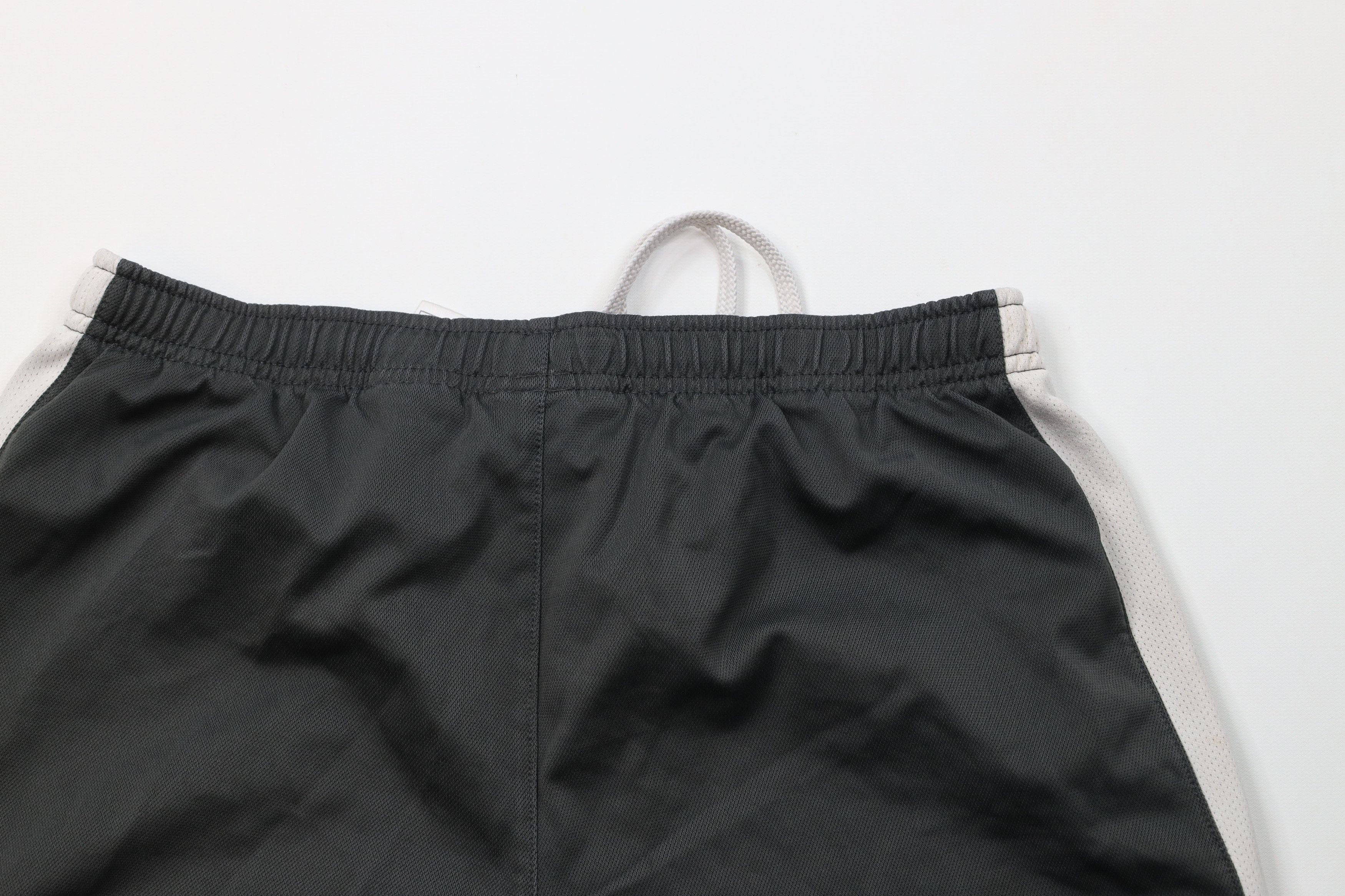 Nike Vintage Nike Baseball Travis Scott Mini Swoosh Shorts Gray Size US 30 / EU 46 - 10 Thumbnail
