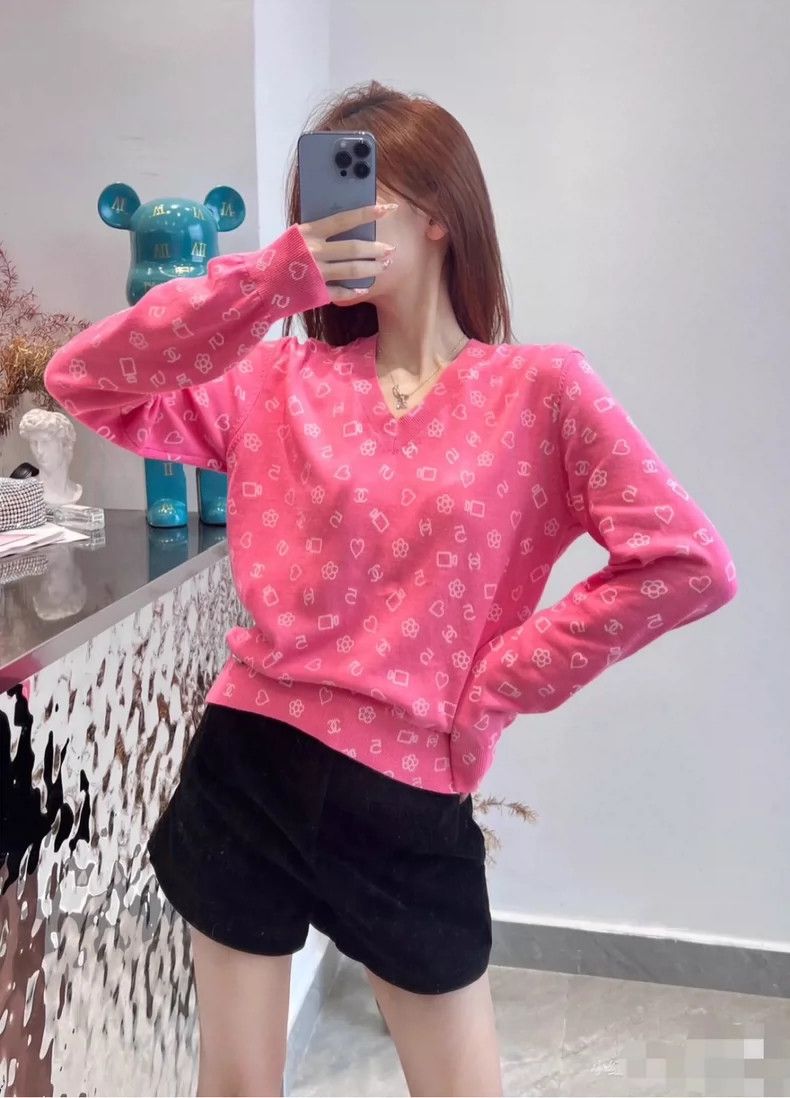 Chanel Chanel 23C printed knitted sweater 2504-Nextarrow Size XS / US 0-2 / IT 36-38 - 9 Thumbnail