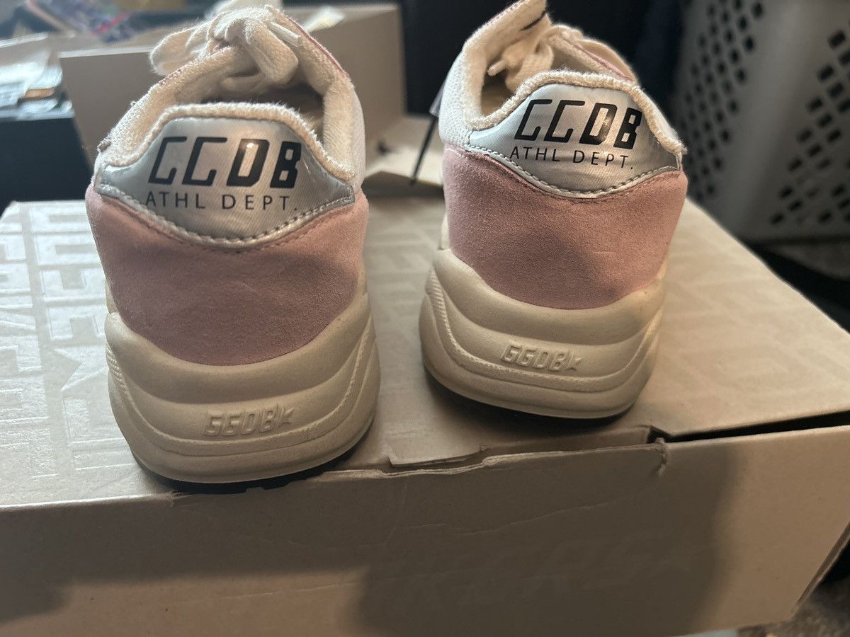 Golden Goose GOLDEN GOOSE/RUNNING SOLE SPEZZATA Size US 7 / IT 37 - 7 Thumbnail