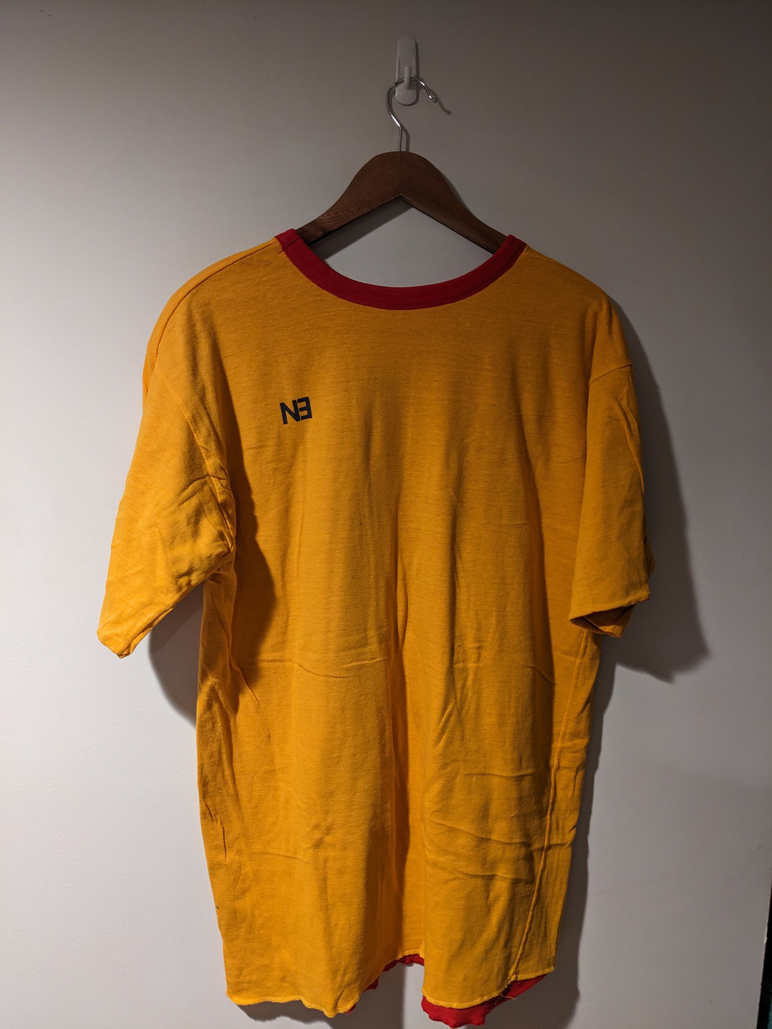 Vintage Vintage 90s Fame Pills Bottle Yellow X-Large T-Shirt Size US XL / EU 56 / 4 - 4 Thumbnail