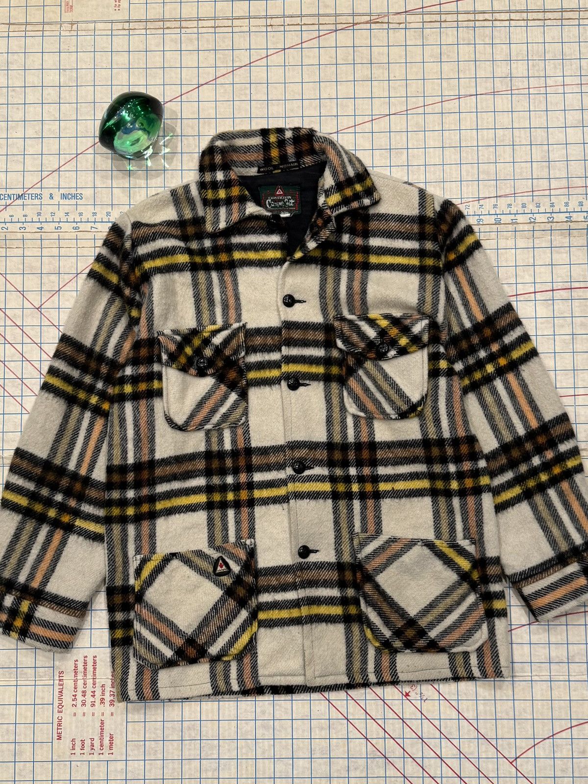Vintage Vintage Canadian Camper Coat Bell Shirts Wool / Mohair Coat Size US M / EU 48-50 / 2 - 1 Thumbnail