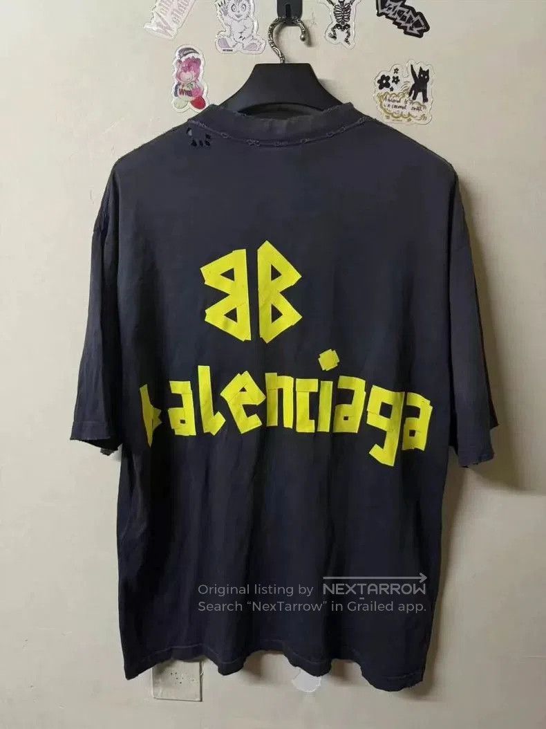 Balenciaga Balenciaga Tape Short Sleeve T-shirt S. Size US S / EU 44-46 / 1 - 2 Thumbnail