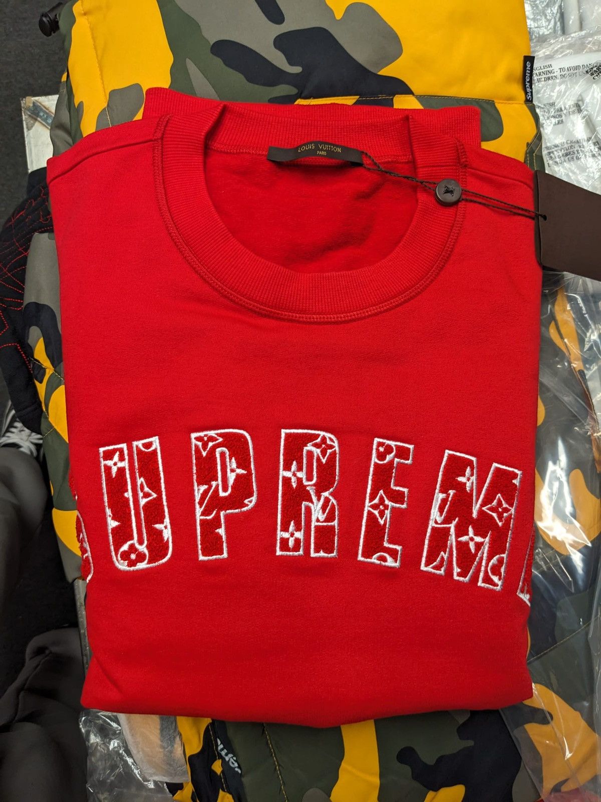 Louis Vuitton × Supreme 2017 SUPREME X LOUIS VUITTON ARC LOGO CREWNECK SWEATER Size US XL / EU 56 / 4 - 9 Thumbnail
