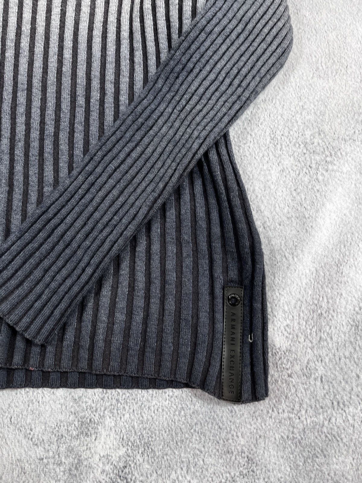 Armani Exchange Vintage Y2K Armani ribbed hooded sweater streetwear M Size US M / EU 48-50 / 2 - 3 Thumbnail