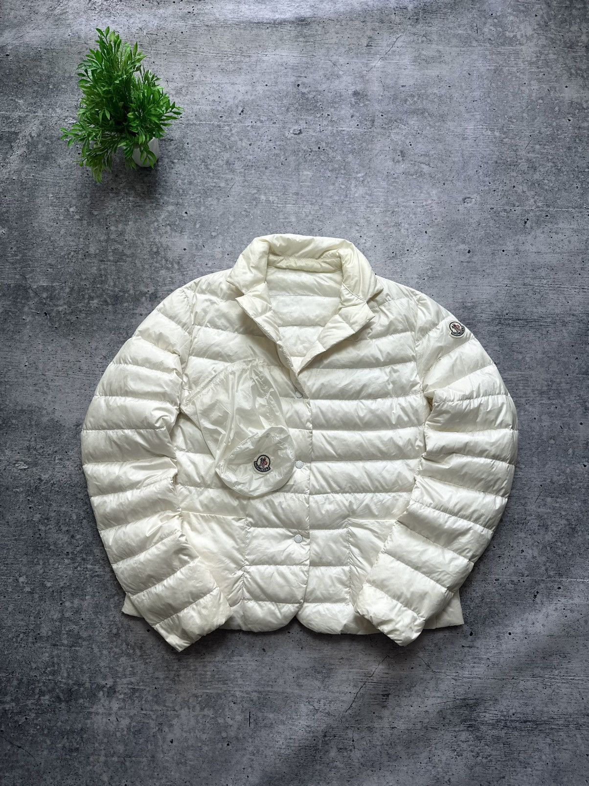 Moncler Vintage Moncler Lisette Giubbotto Down Puffer Winter Jacket Size S / US 4 / IT 40 - 1 Thumbnail