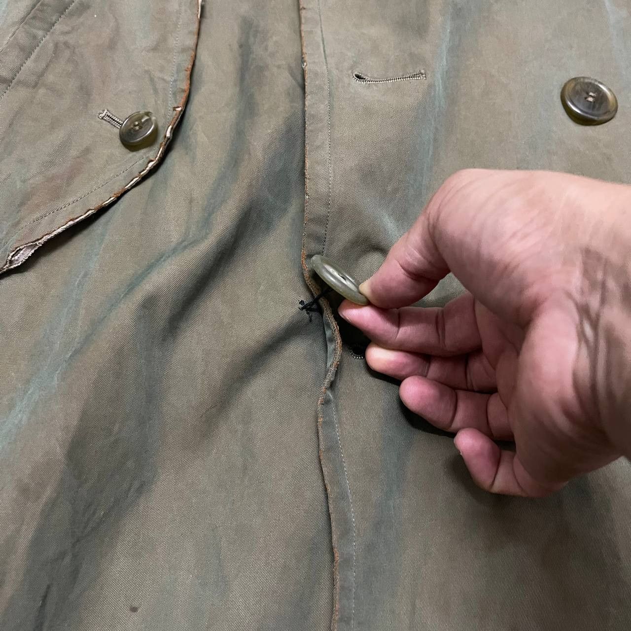 Burberry Vintage Burberry Nova Check Trench Coat Distressed Size US M / EU 48-50 / 2 - 12 Thumbnail