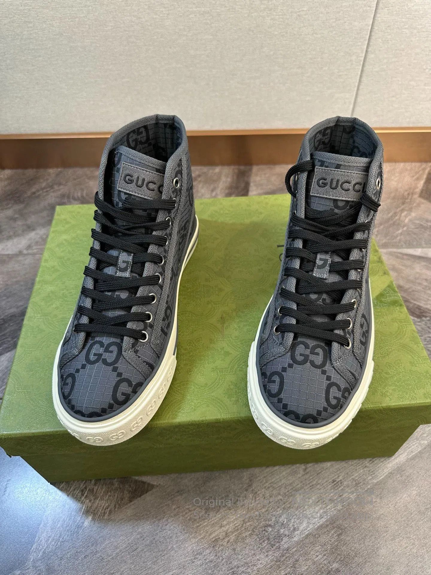 Gucci Gucci 1977 Gray Logo Sneakers. Size US 5.5 / EU 38 - 8 Thumbnail