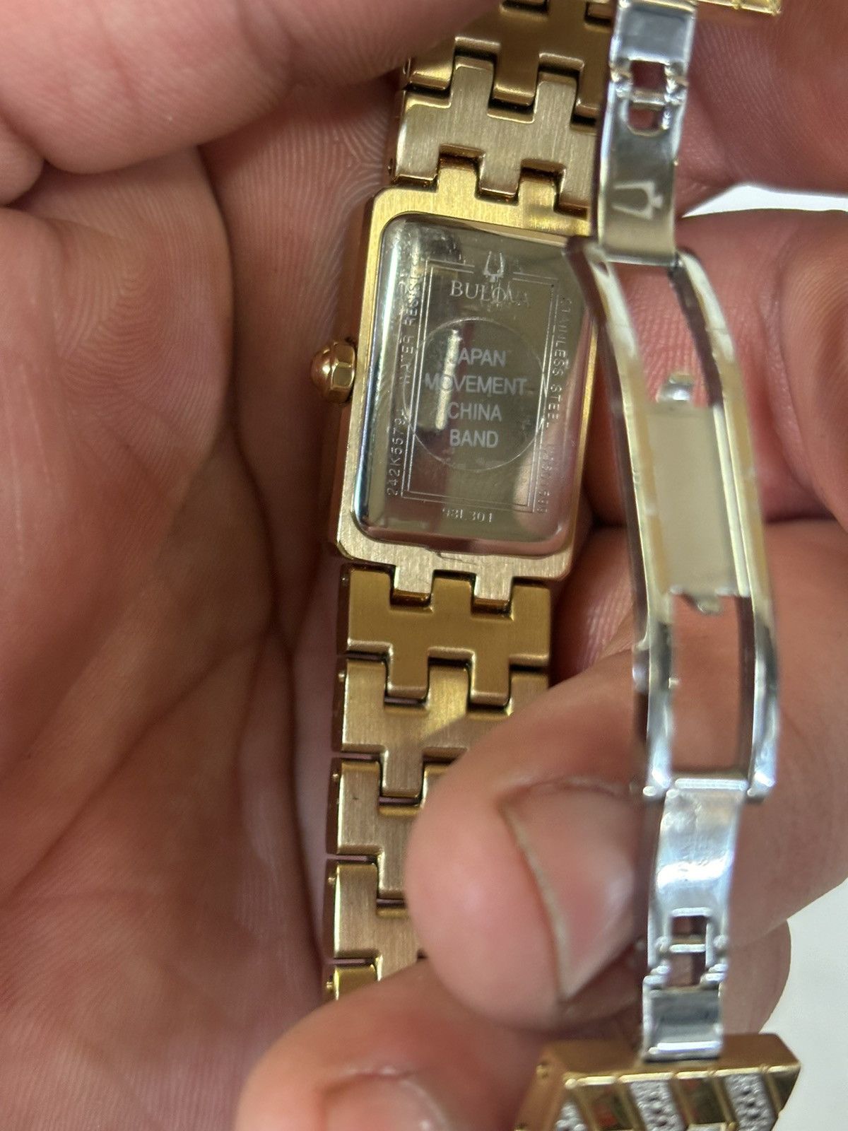 Bulova Bulova Women’s 98L301 Classic Diamond Gold Tone Womens Watch Size ONE SIZE - 10 Thumbnail