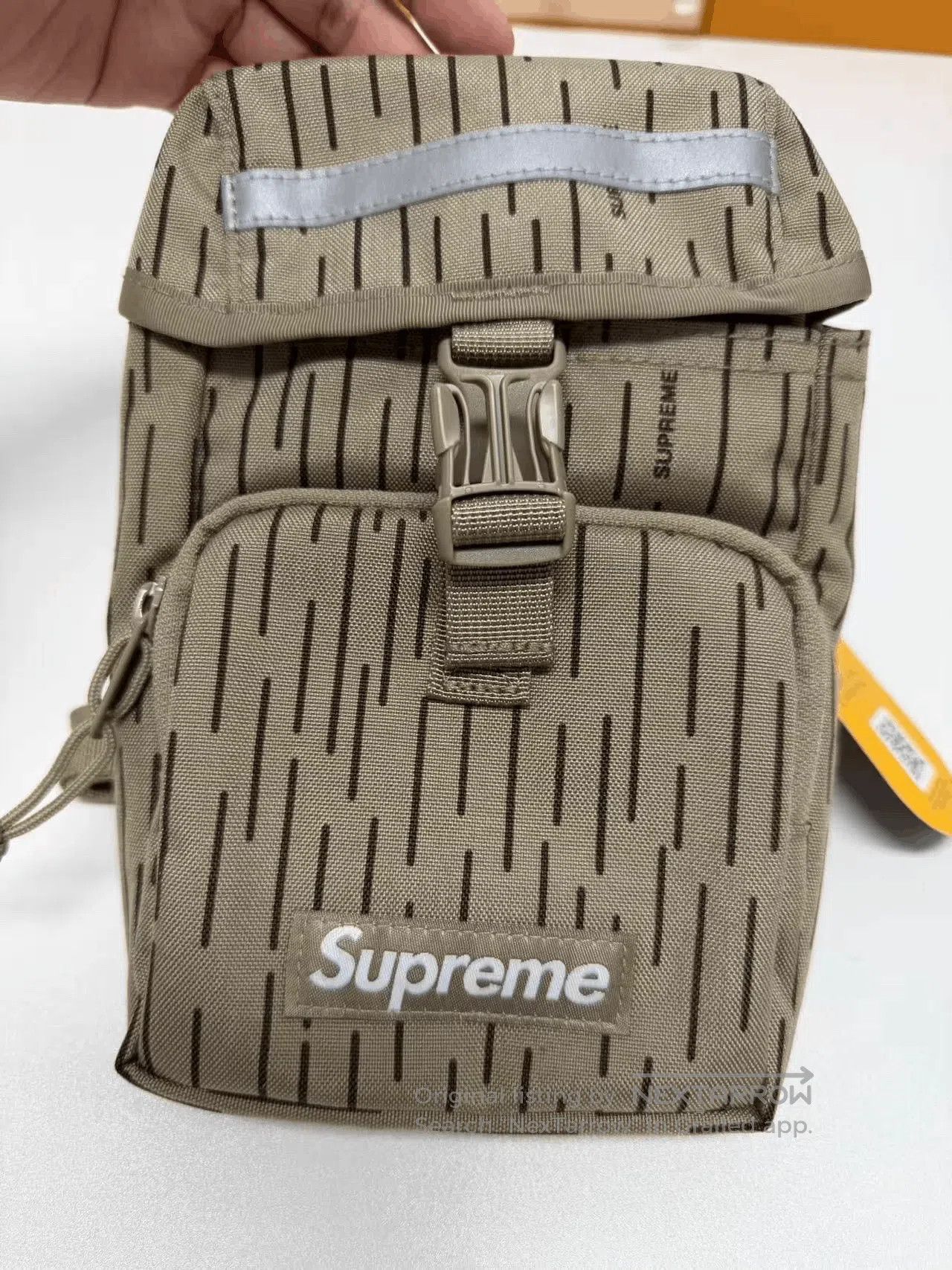 Supreme Supreme Camera Crossbody Bag. Size ONE SIZE - 3 Thumbnail