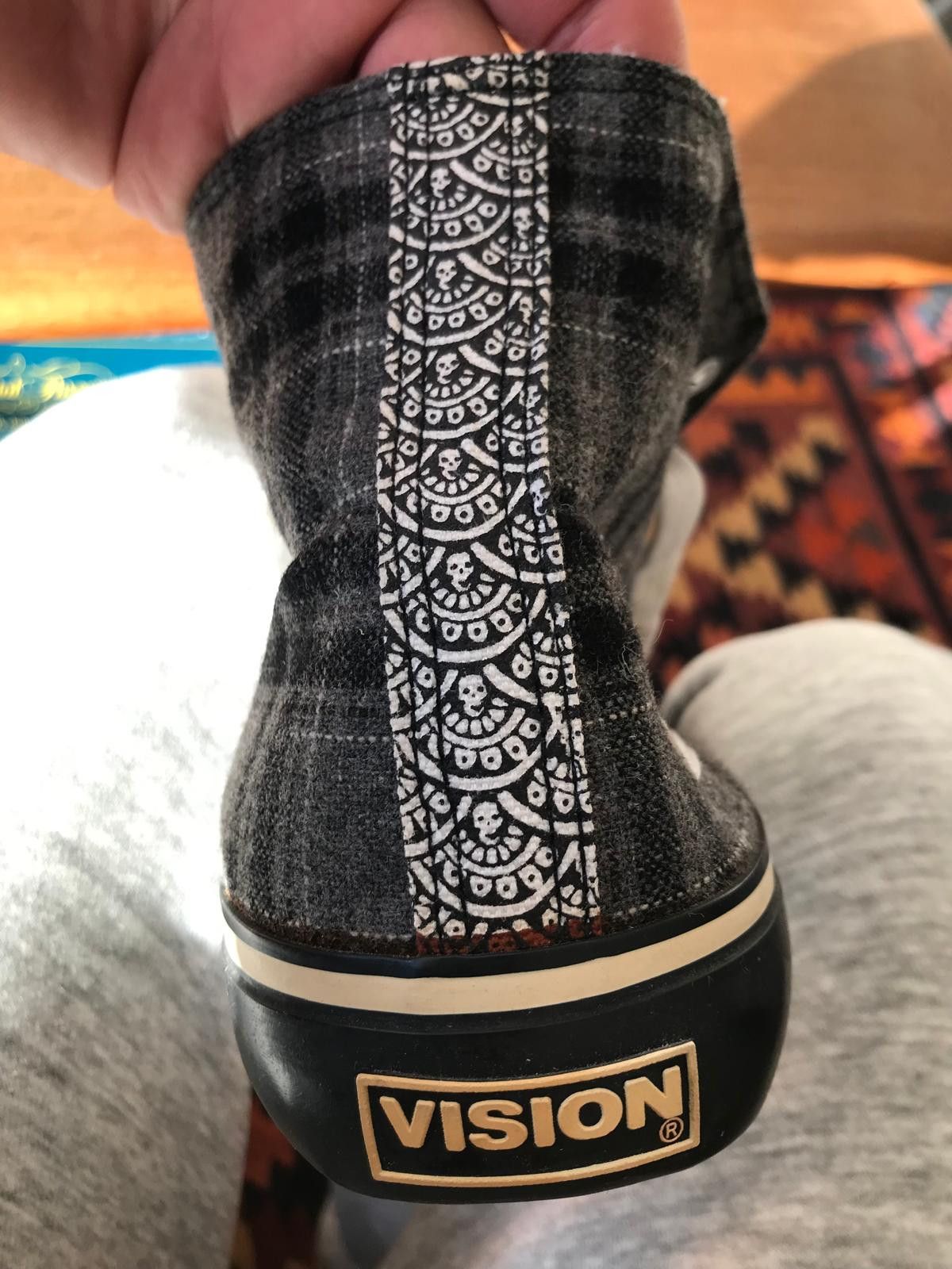 Vision Streetwear Vision Street Wear * Rare * NOS *Sk8 Old Skool * Hi-Tops ! Size US 9 / EU 42 - 5 Thumbnail