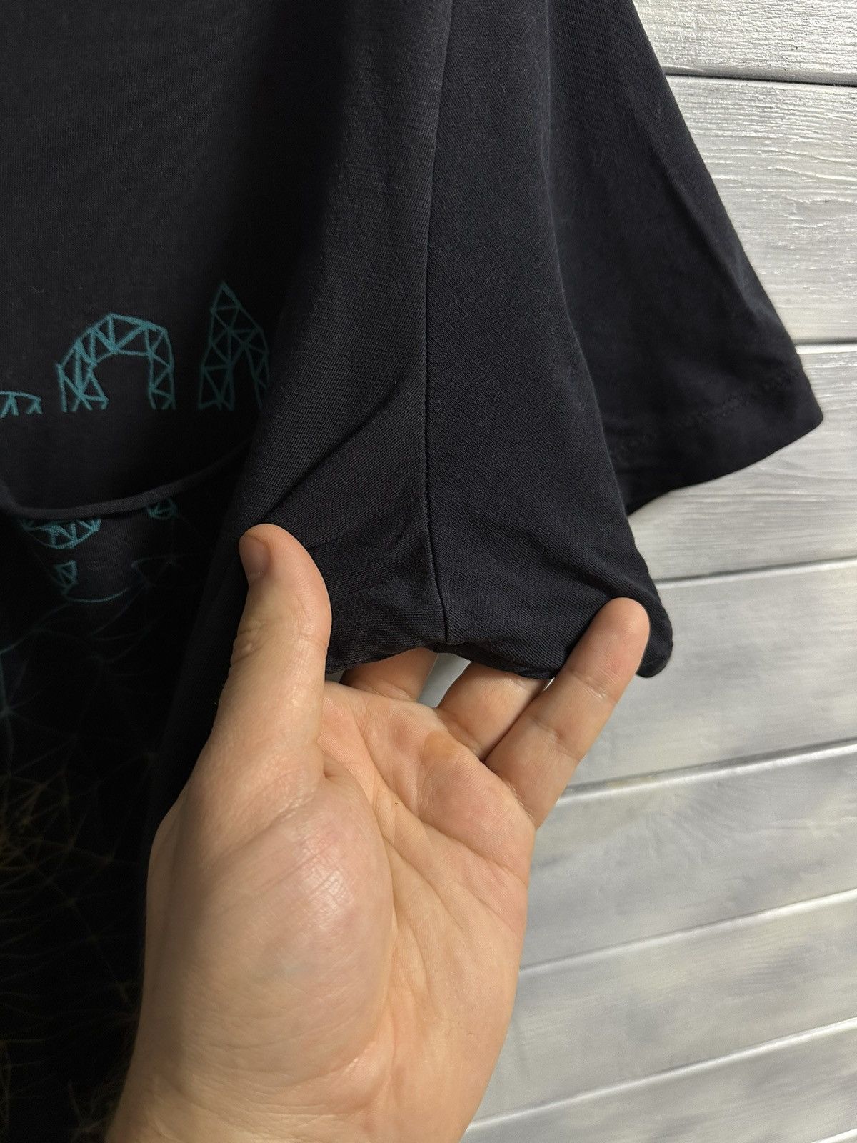 Diesel × Vintage Rare Vintage T-Shirt Diesel Web Tears Farm A Cloud. Size US L / EU 52-54 / 3 - 6 Thumbnail