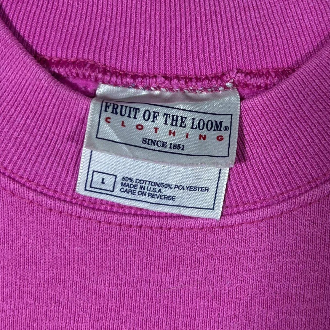 Fruit Of The Loom VINTAGE FOTL Embroidered Heart Patch Crewneck Sweatshirt Pink Large Mens Sweatshirt Size US L / EU 52-54 / 3 - 4 Thumbnail