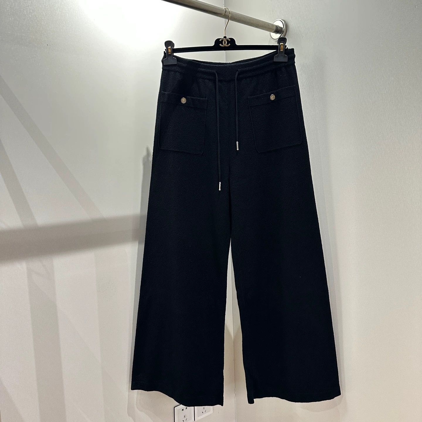 Chanel Chanel 25C Wool-Cotton Logo-Button Straight Pants 40 Size 28" / US 6 / IT 42 - 1 Thumbnail