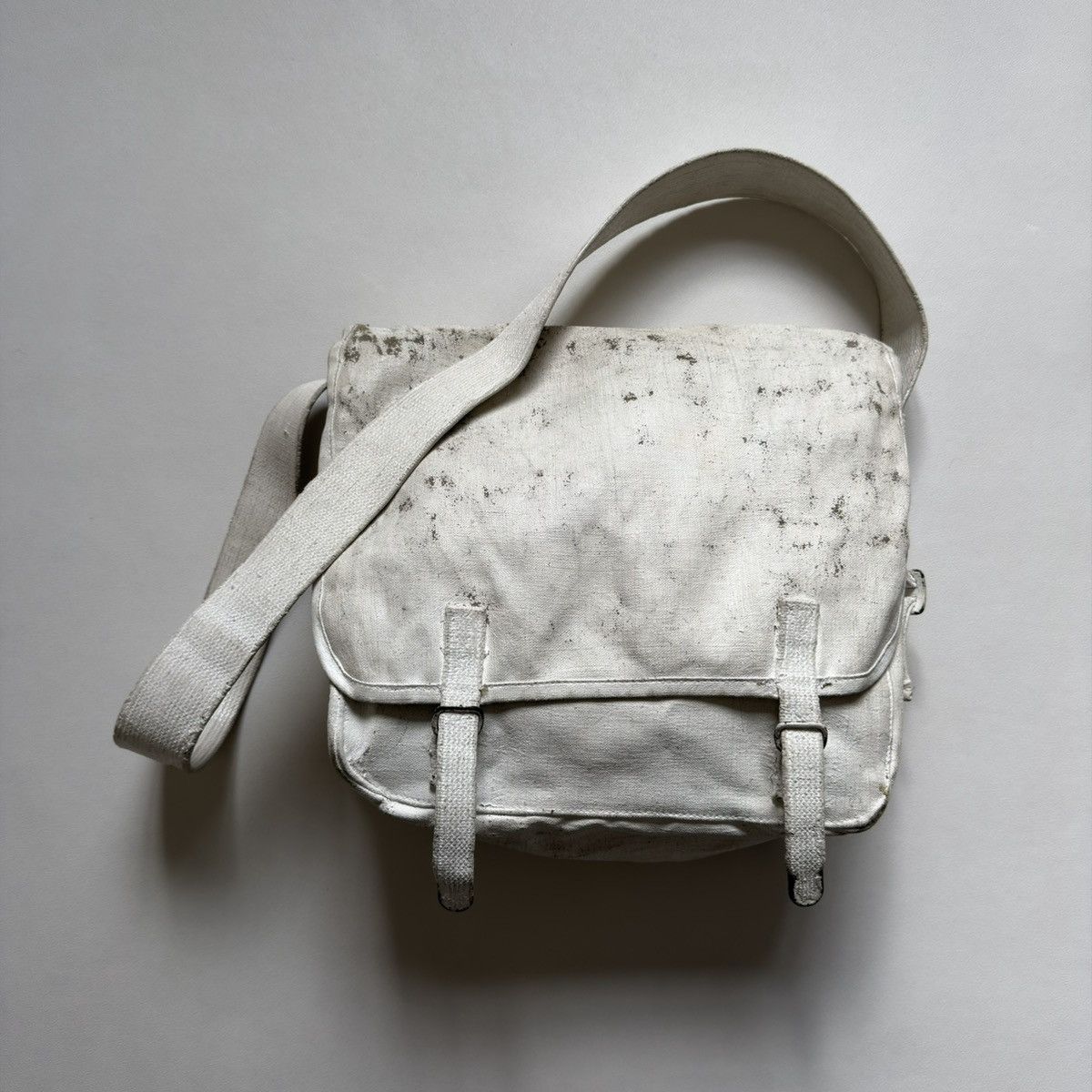 Maison Margiela ⓪ ① ⓪ Artisanal White Painted Army Satchel Size ONE SIZE - 25 Thumbnail