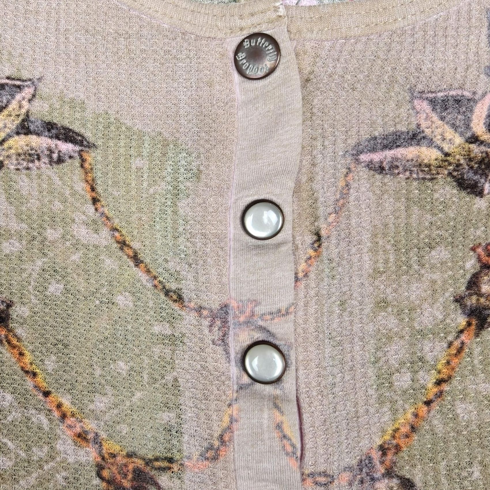 Vintage Butterfly Dropout Shirt Vintage Womens Small Beige Floral Henley Top Print Y2K Size S / US 4 / IT 40 - 4 Thumbnail