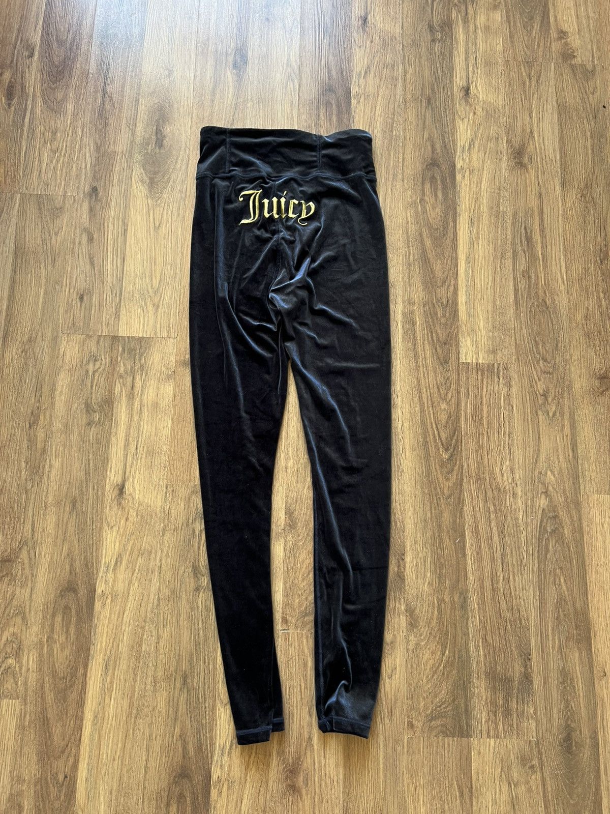 Juicy Couture Juicy Couture Velour Pants (Black/Gold) Size 29" - 1 Thumbnail