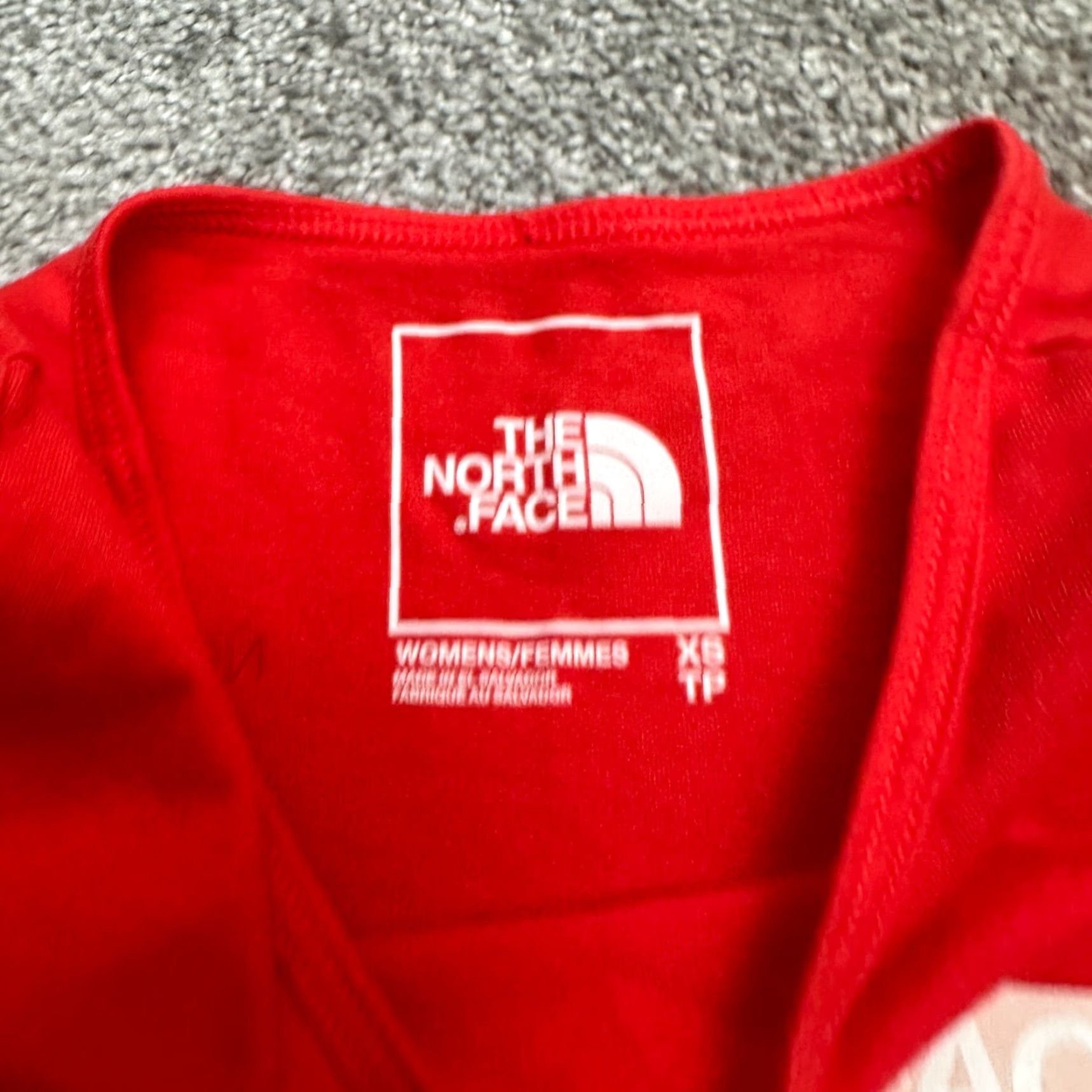 The North Face The North Face Active Tank Top Women XS Red Graphic Round Neck Muscle Tee Casual Sleeveless Size XS / US 0-2 / IT 36-38 - 5 Thumbnail