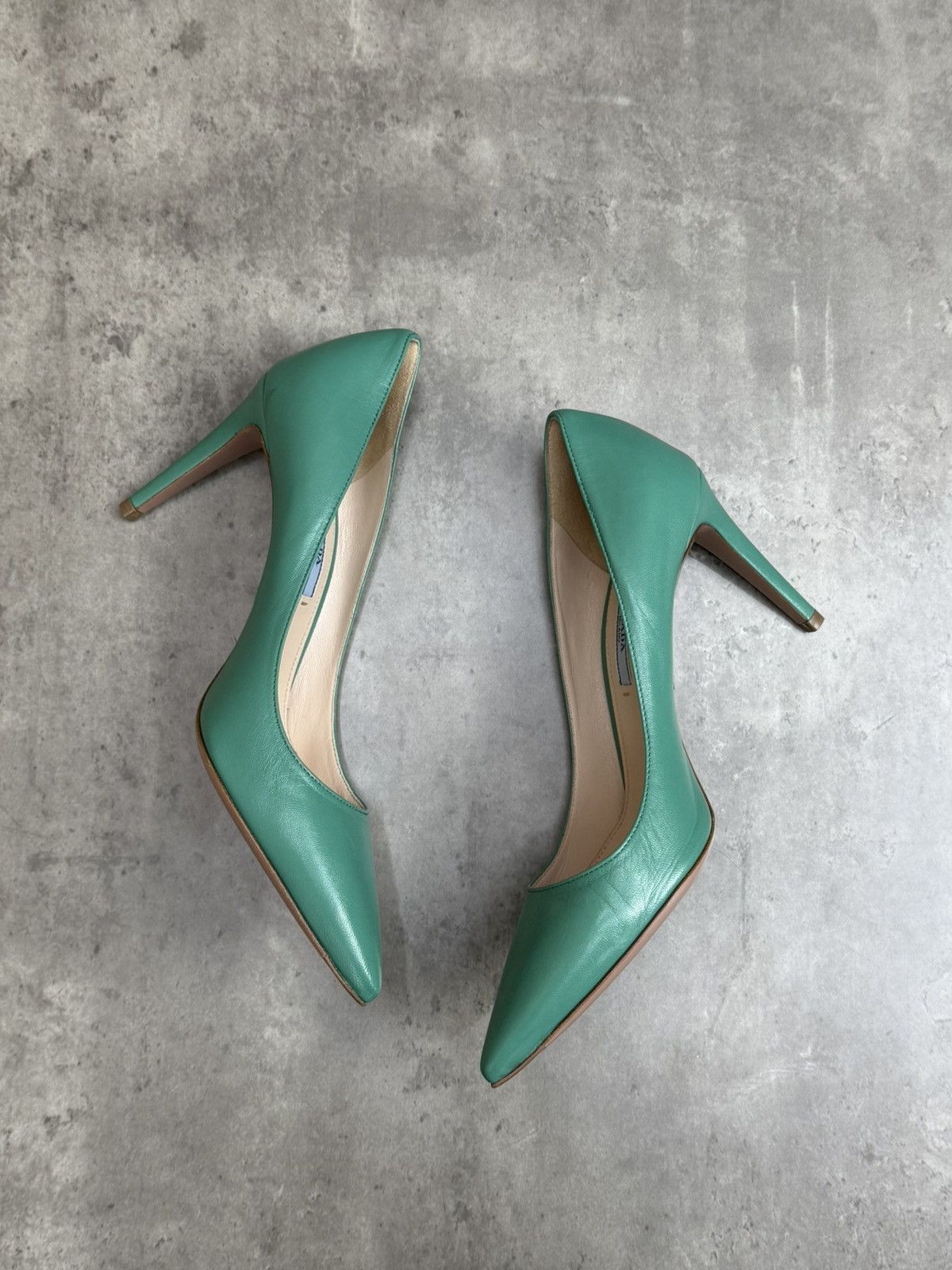 Prada Prada Green Leather Pointed Toe Pumps Heels Size 37 1/2 Size US 7.5 / IT 37.5 - 8 Thumbnail