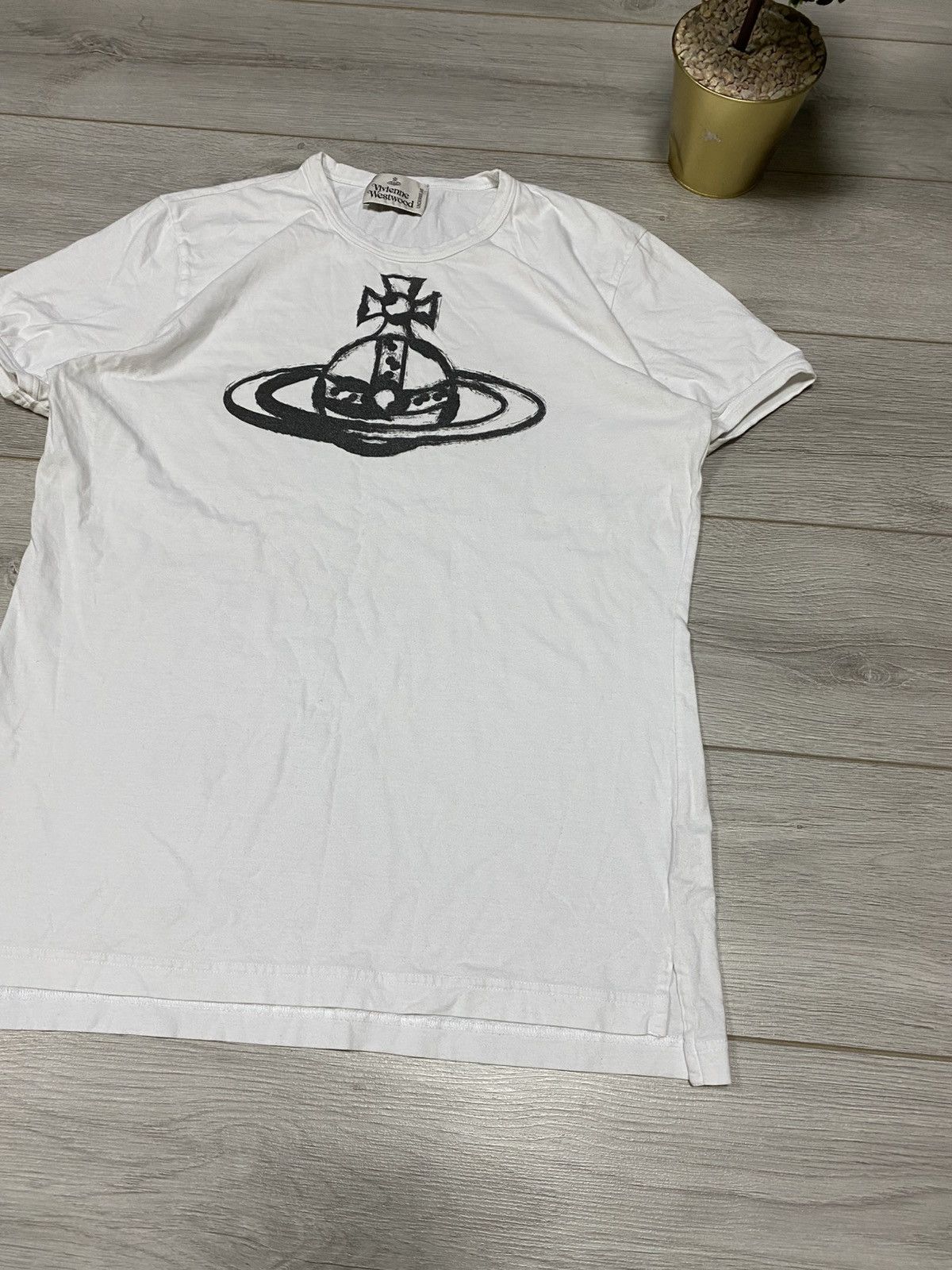 Vivienne Westwood Vivienne Westwood brushstroke vintage big orb t-shirt Size US XL / EU 56 / 4 - 4 Thumbnail