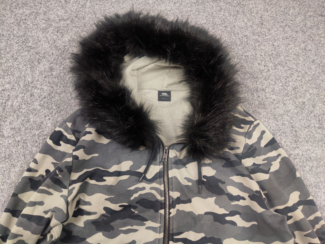 If Six Was Nine Vintage Japan if six was nine Bondage Fur Zip Hoodie Y2K Size US S / EU 44-46 / 1 - 4 Thumbnail