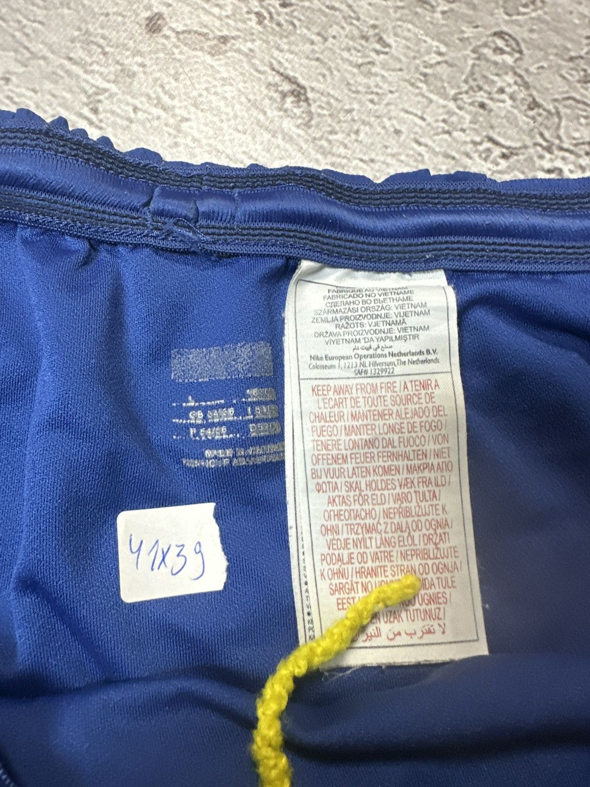 Nike Vintage nike x barcelona shorts L Size US 38 / EU 54 - 6 Thumbnail
