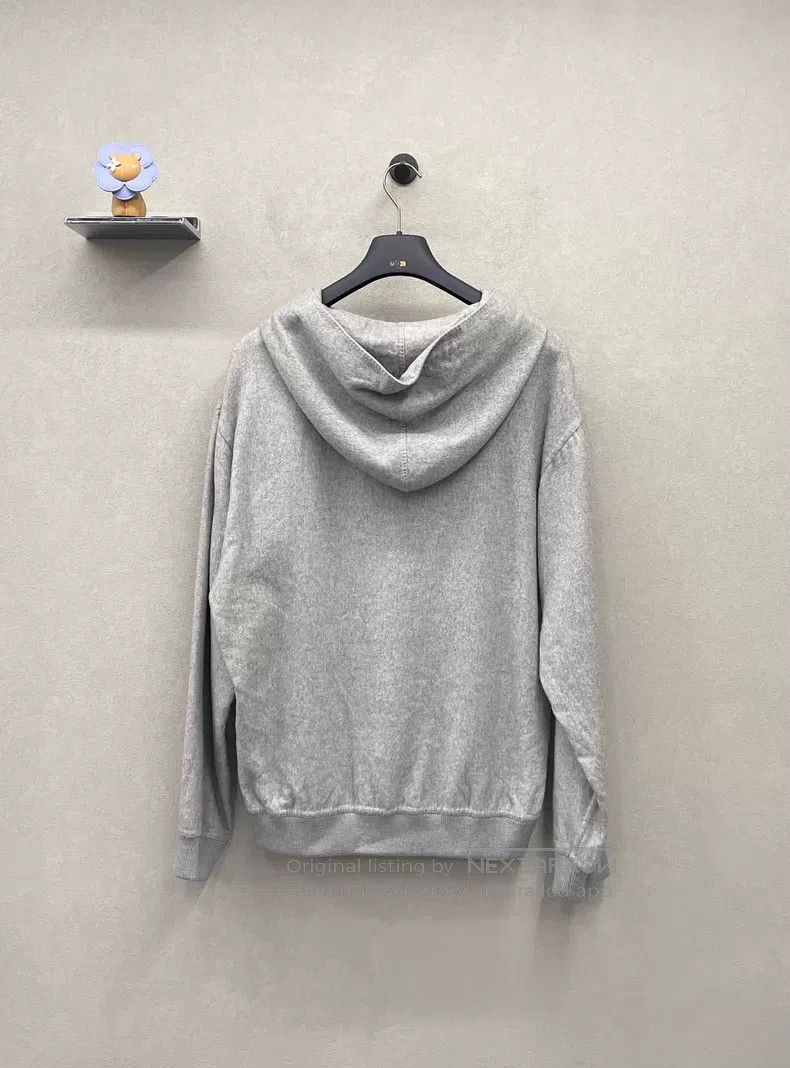 Louis Vuitton Louis Vuitton Grey cashmere hooded sweatshirt Size US L / EU 52-54 / 3 - 2 Thumbnail