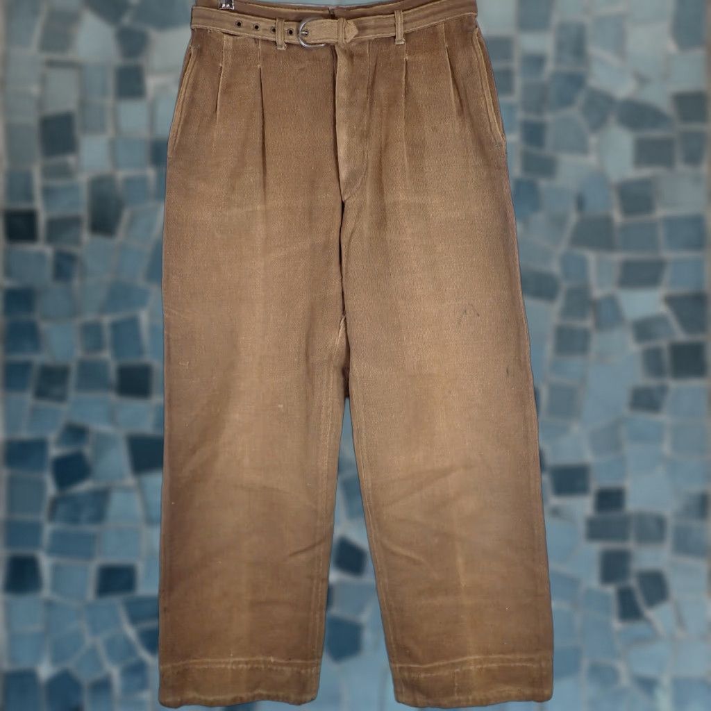 CLOT VINTAGE 1930s Lanshire Cloth Brown Gabardine Pleated Trousers 26x26 Men’s Pants with Belt Edwardian Style Straight Leg Flat Front WWII Era Size US 26 / EU 42 - 1 Thumbnail