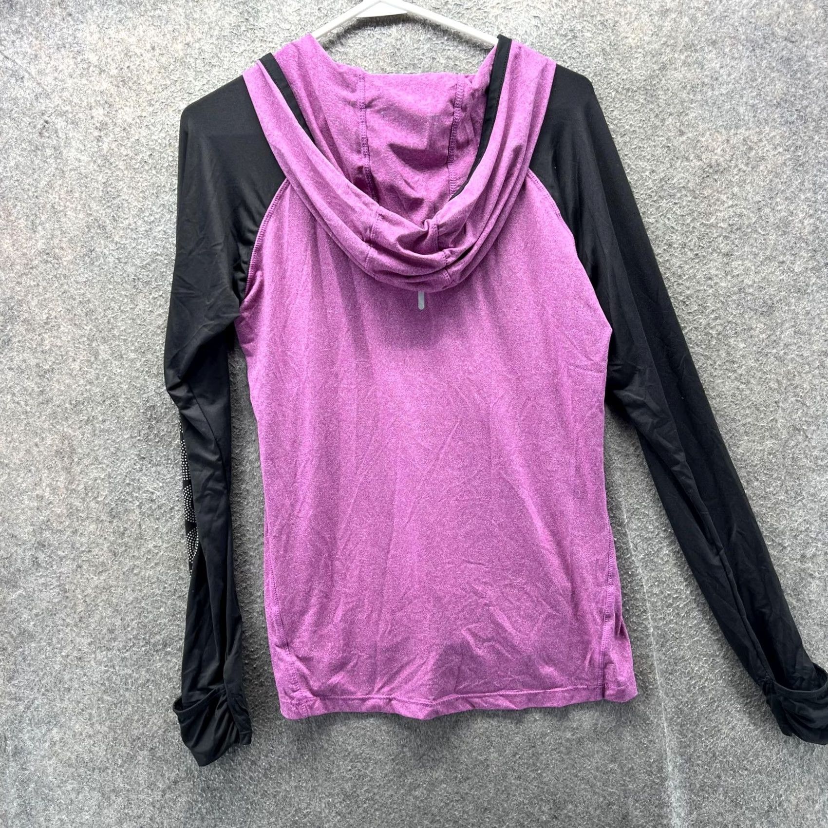 Reebok Reebok Hoodie Womens Small Purple V-Neck Colorblock Pullover Lightweight Top Size S / US 4 / IT 40 - 2 Thumbnail