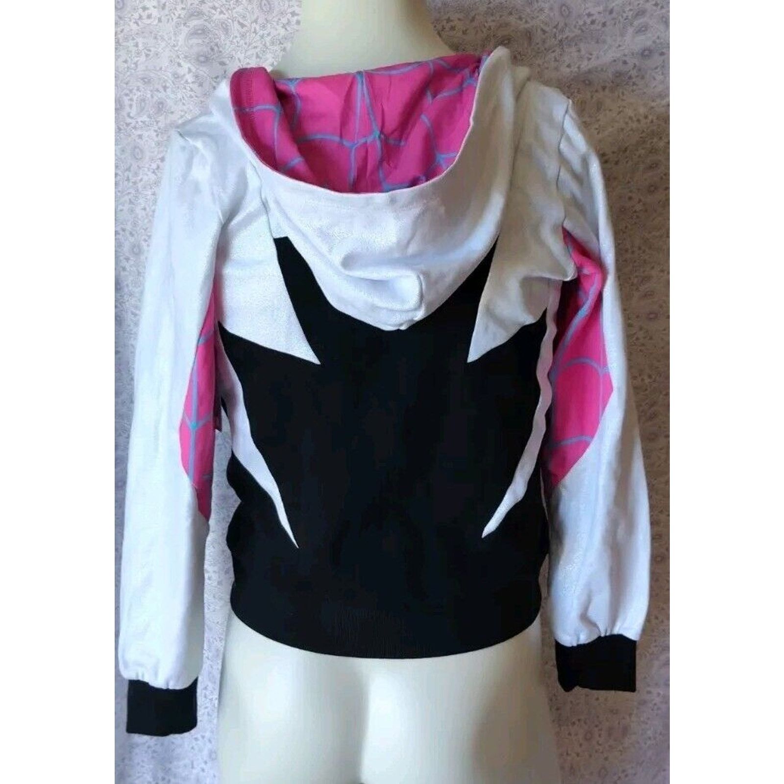 Marvel Comics NWT !! Marvel Spider-man Ghost-spider zip up hoodie Youth 13 Size XL / US 12-14 / IT 48-50 - 4 Thumbnail
