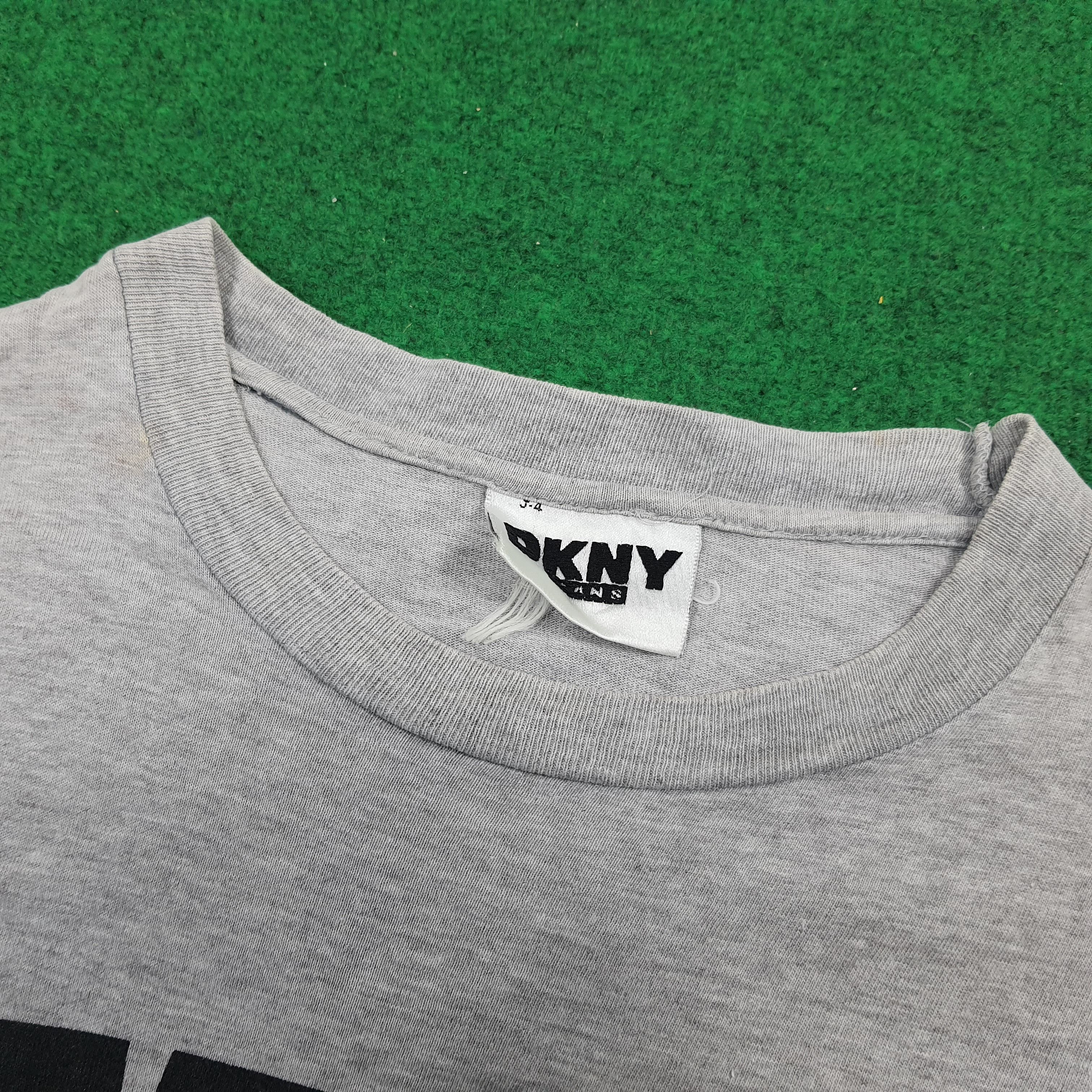 DKNY × Vintage Vintage DKNY Jeans New York Streetwear Tshirt Size US XL / EU 56 / 4 - 4 Thumbnail