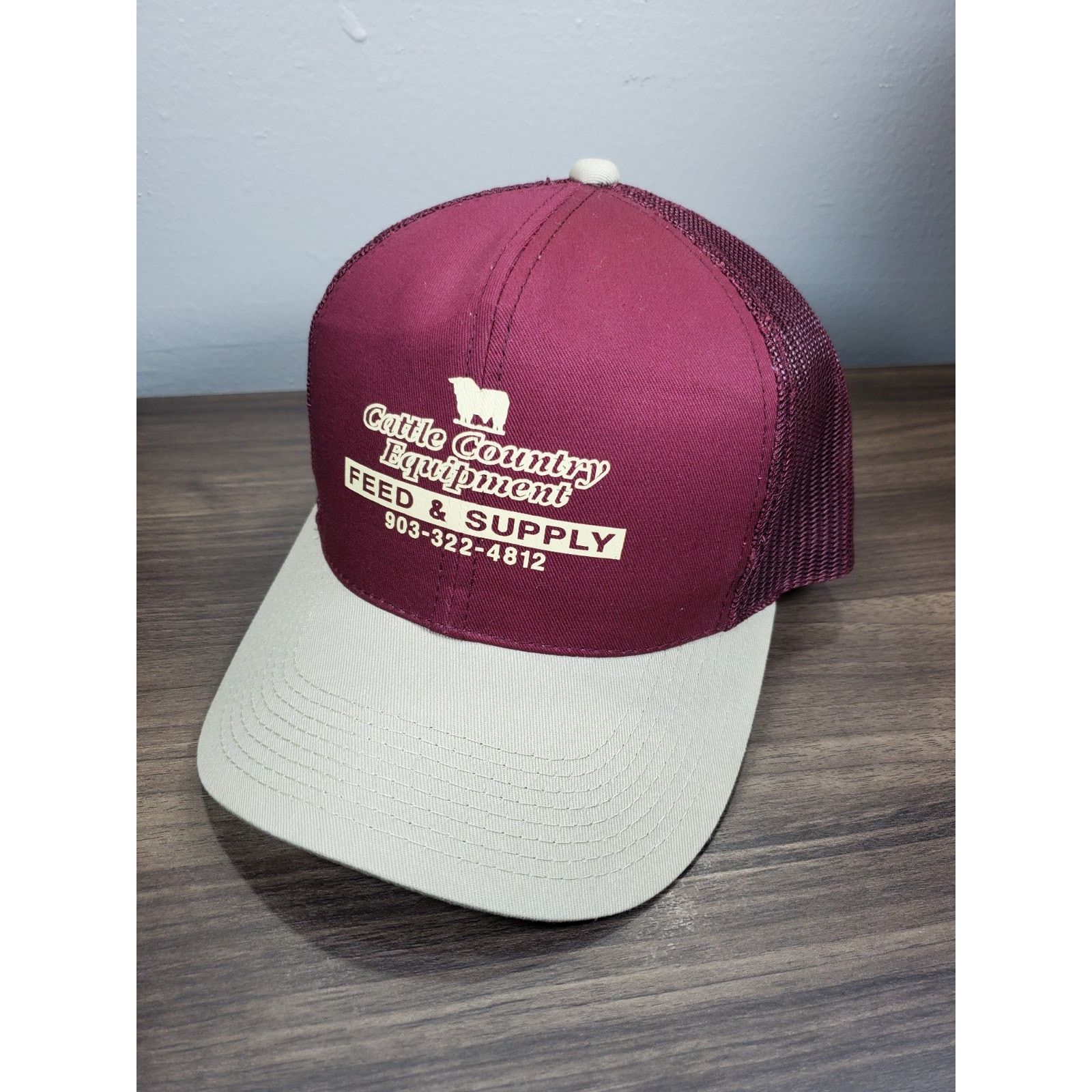Vintage Cattle Country Equipment Feed & Supply Hat Cap Buffalo Texas Size ONE SIZE - 1 Thumbnail