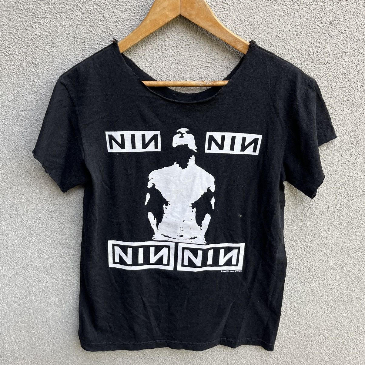 Band Tees Vintage NINE INCH NAILS band tee distressed Size US S / EU 44-46 / 1 - 2 Thumbnail