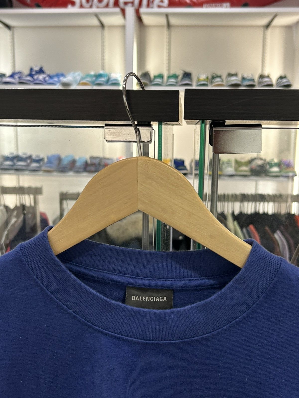 Balenciaga Balenciaga turn artwork embroidered tee blue cream Size US M / EU 48-50 / 2 - 3 Thumbnail
