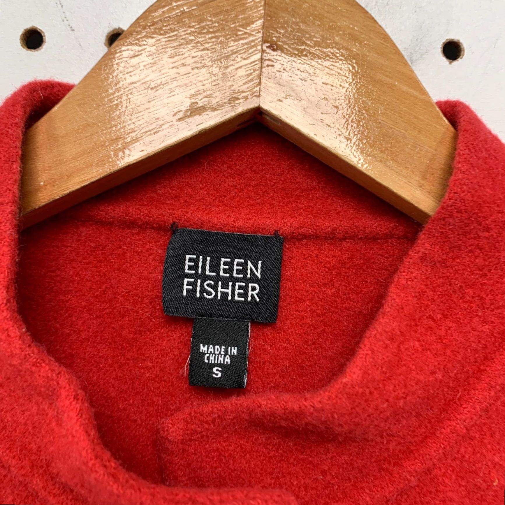Eileen Fisher Eileen Fisher Wool Cashmere Button Jacket Womens Small Red Solid Wool Cashmere Button Jacket Womens Small Red Size S / US 4 / IT 40 - 3 Thumbnail