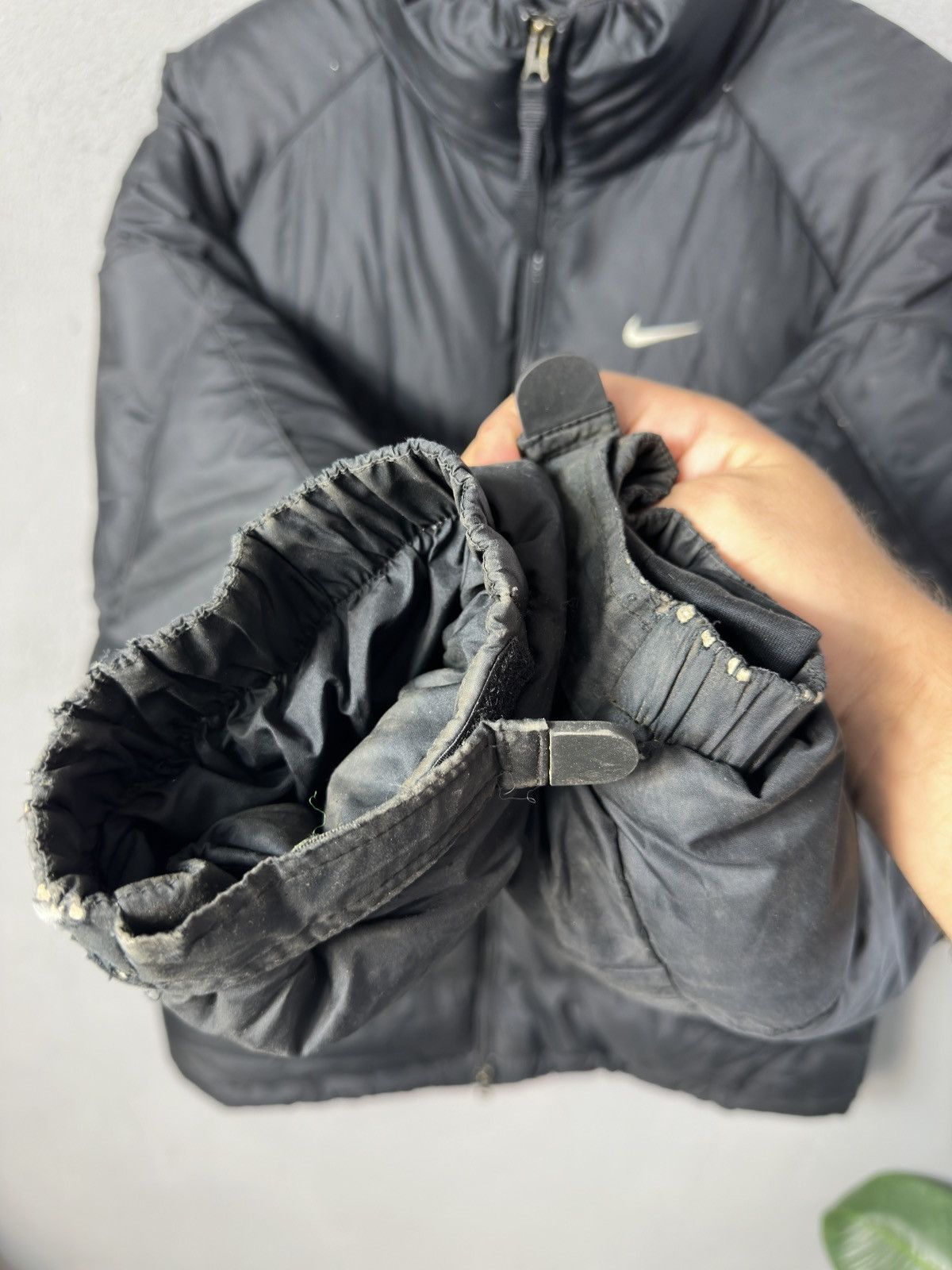 Nike × Vintage Nike Vintage Y2K Distressed Puffer Jacket Size US L / EU 52-54 / 3 - 6 Thumbnail