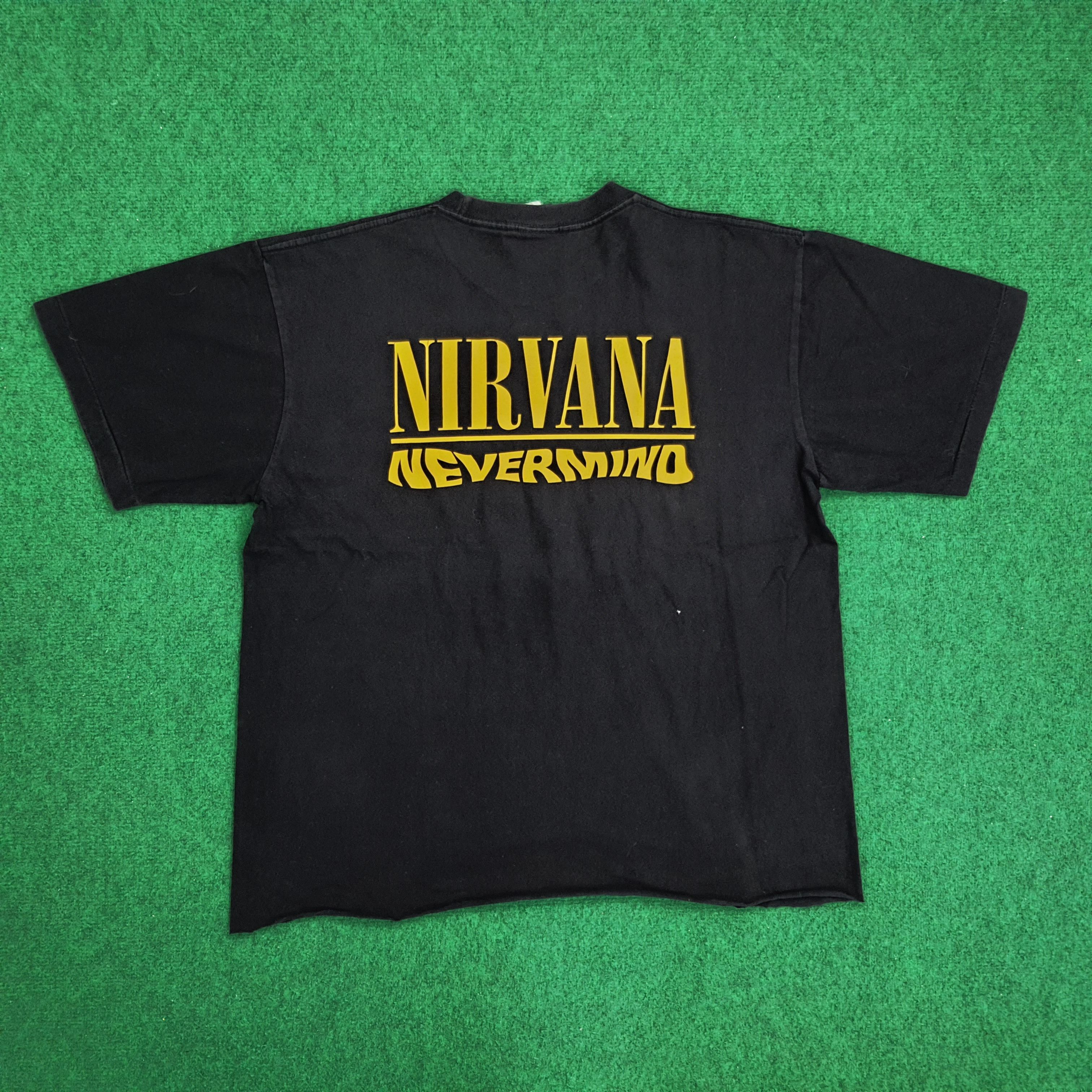 Band Tees × Nirvana Nirvana Nevermind T-shirt Size US XL / EU 56 / 4 - 2 Thumbnail