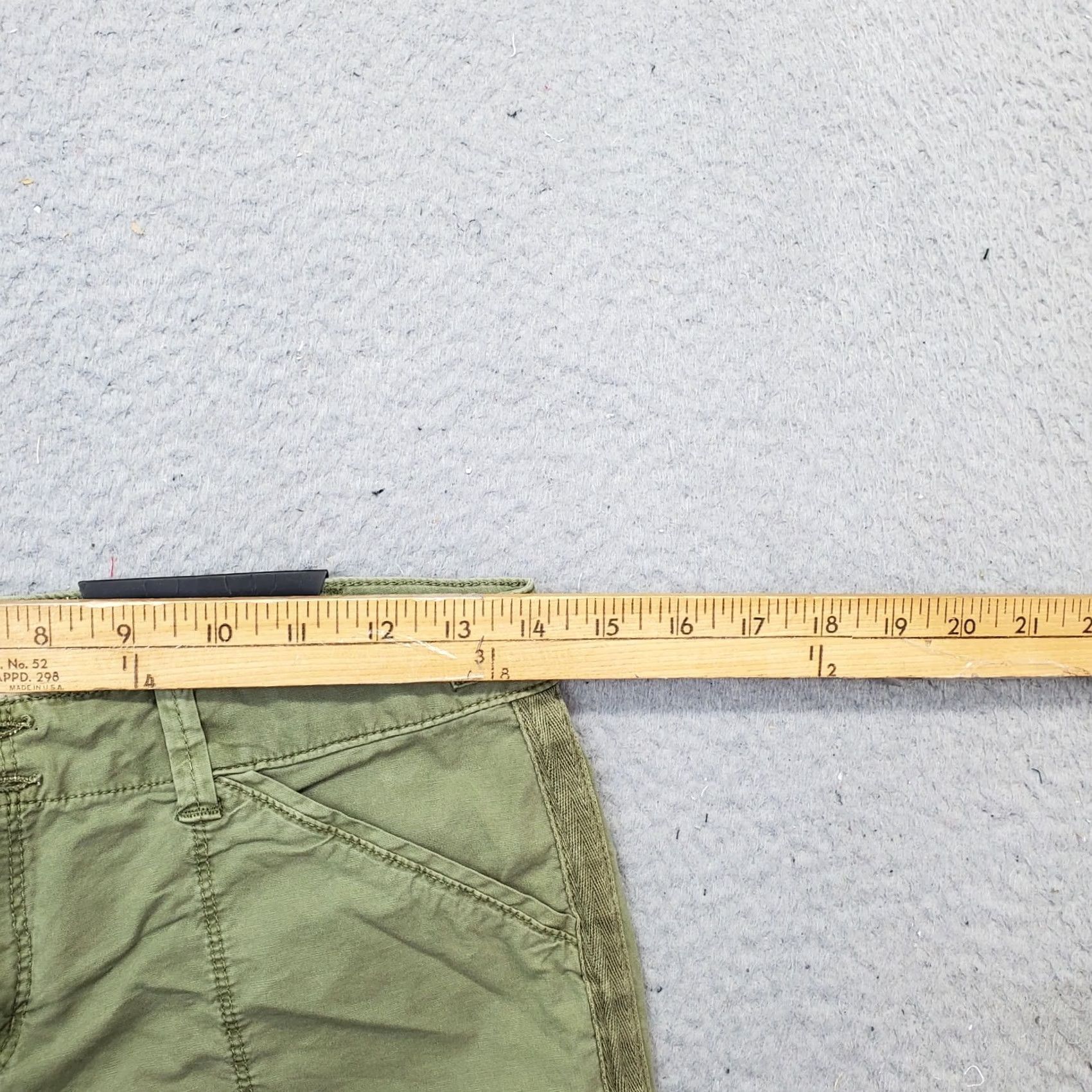 Sanctuary Sanctuary Standard Surplus Wanderer Shorts Womens 26 Green Stretch Cuffed Hem Size 26" / US 2 / IT 38 - 5 Thumbnail