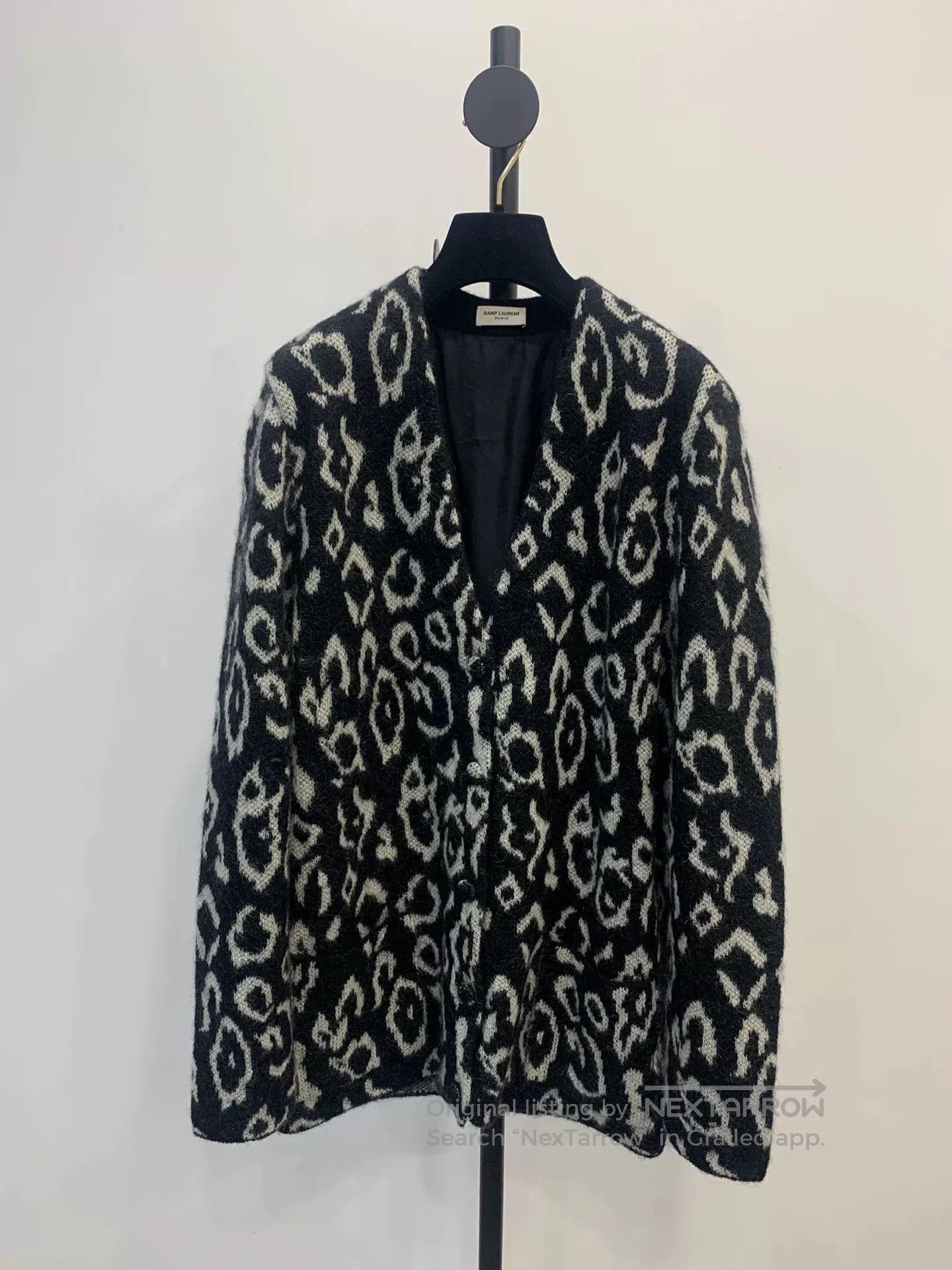 Saint Laurent Paris Saint Laurent Leopard Print Cardigan. Size XS / US 0-2 / IT 36-38 - 1 Thumbnail
