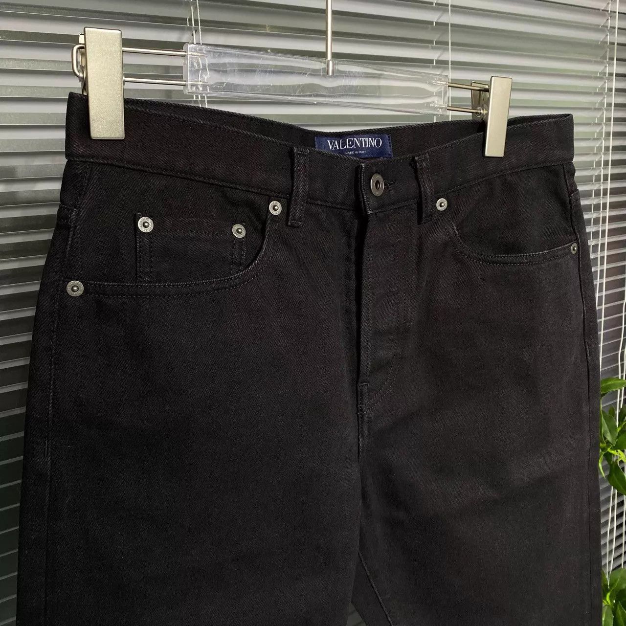 Valentino Valentino 23SS Straight Jeans Black Wash Back Tag & Pocket Logo 30 Size US 30 / EU 46 - 7 Thumbnail