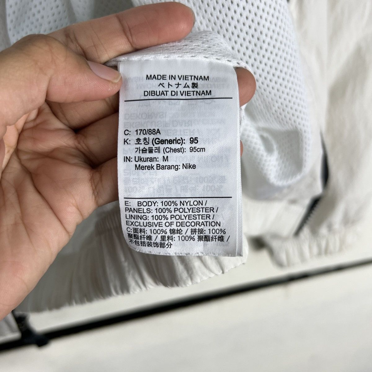 Nike 🔥 NIKE SWOOSH BIG LOGO LIGHT JACKET Size US M / EU 48-50 / 2 - 18 Thumbnail