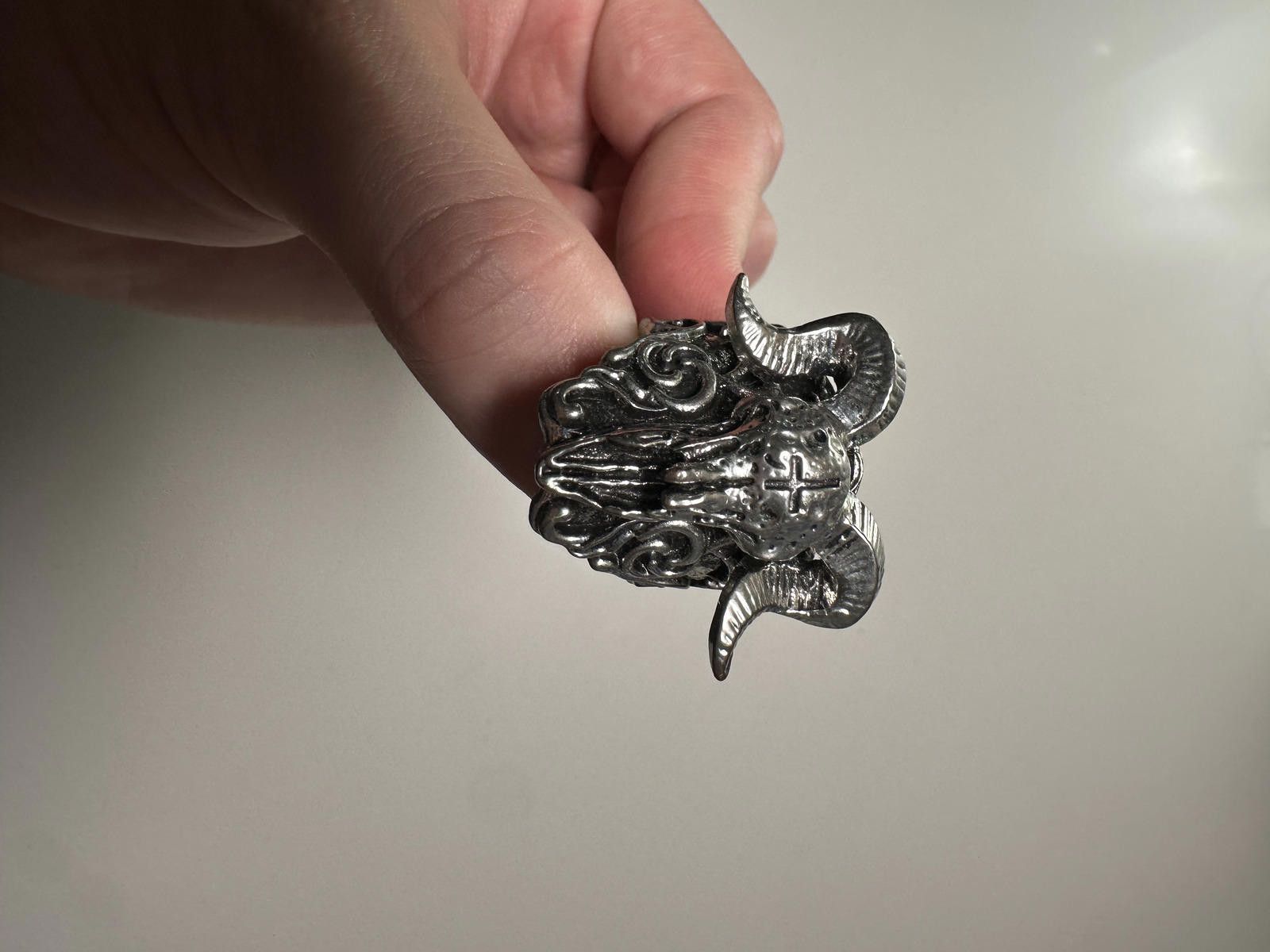 The Unbranded Brand Intricate Silver Ram Skull Ring with Horns Size ONE SIZE - 1 Thumbnail