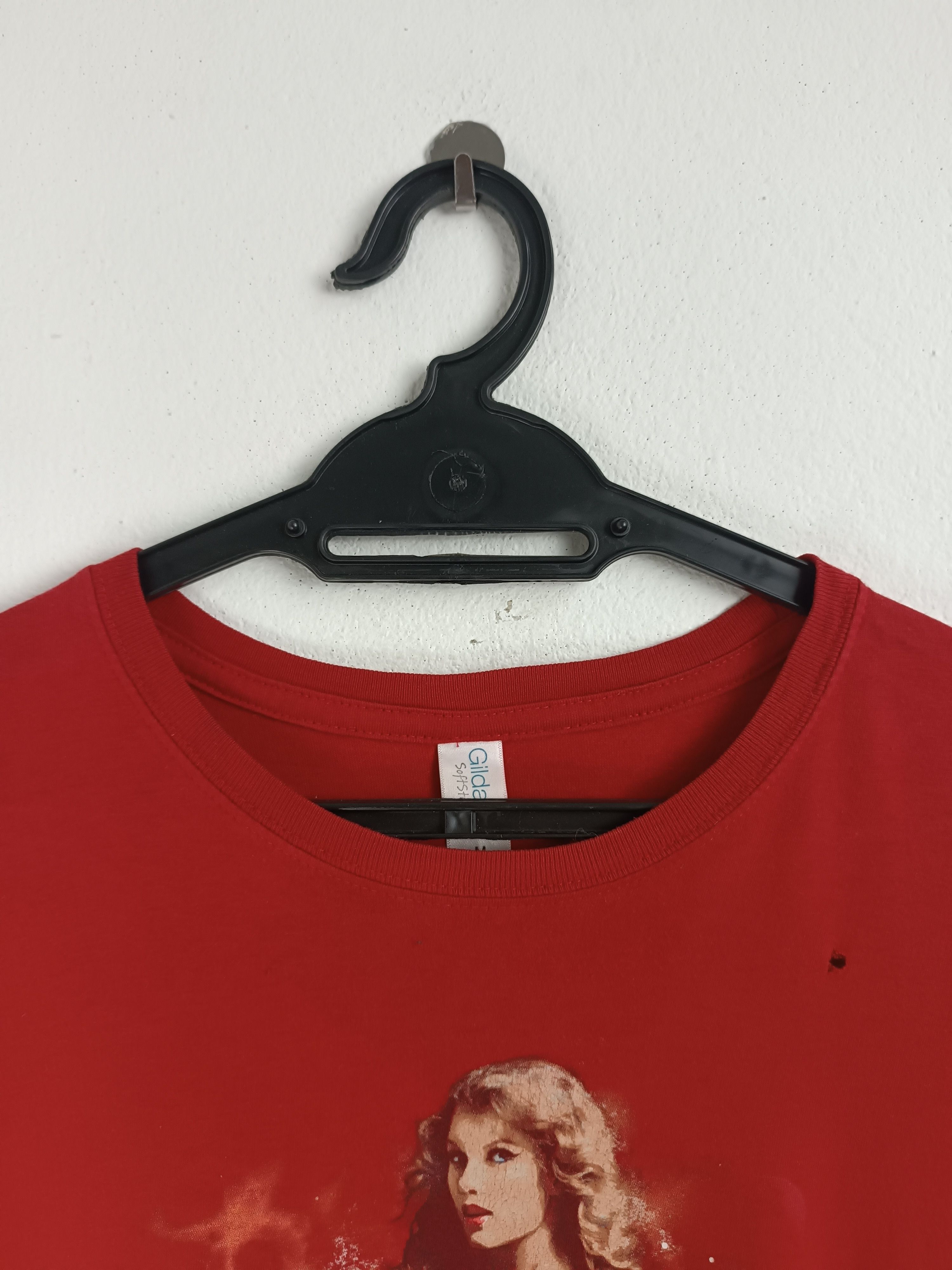Rap Tees VINTAGE DISTRESSED TAYLOR SWIFT SPEAK NOW TOUR TEE Size US M / EU 48-50 / 2 - 8 Thumbnail