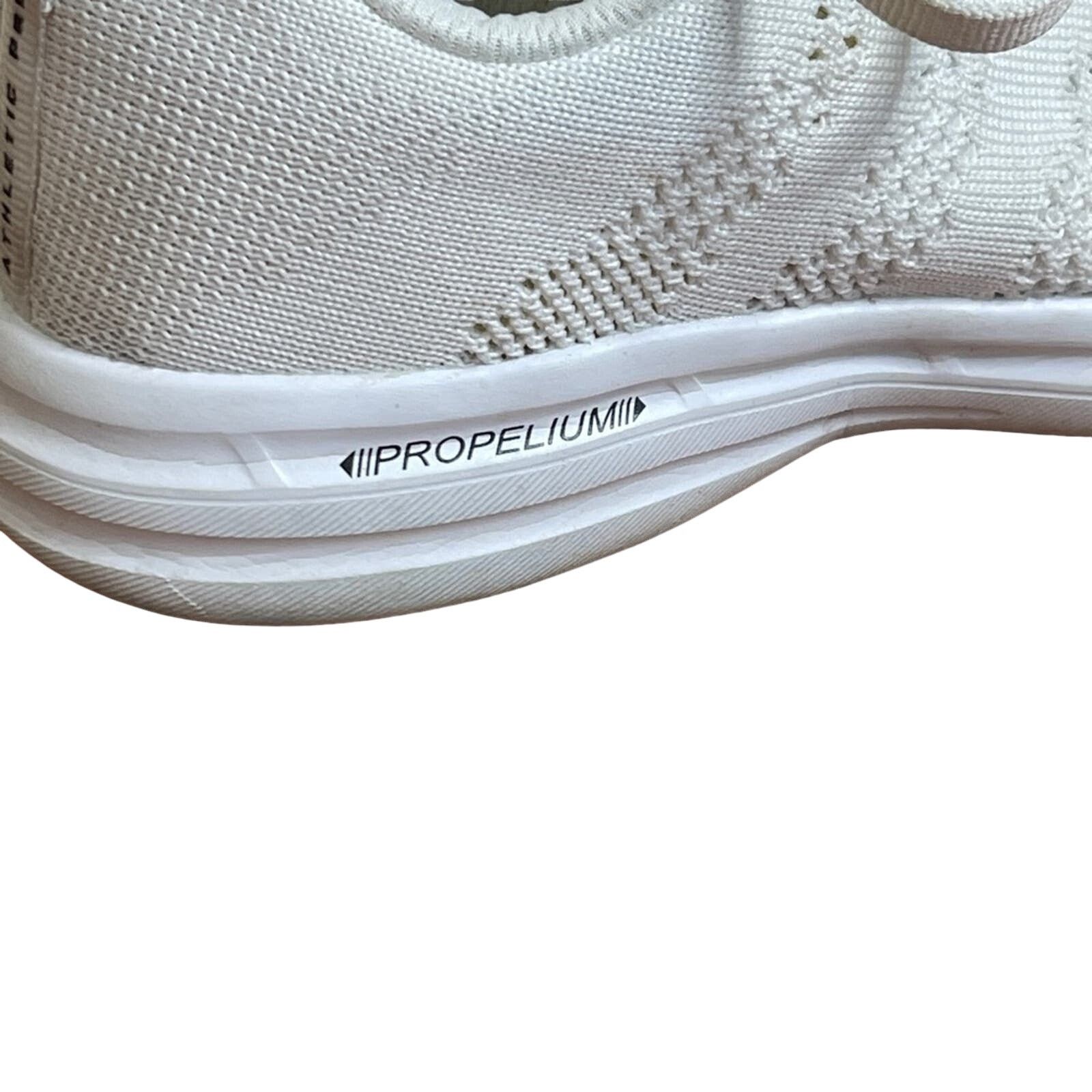 Other APL Techloom Pro Classic Running Shoe White Size 7.5 Size US 7.5 / IT 37.5 - 7 Thumbnail