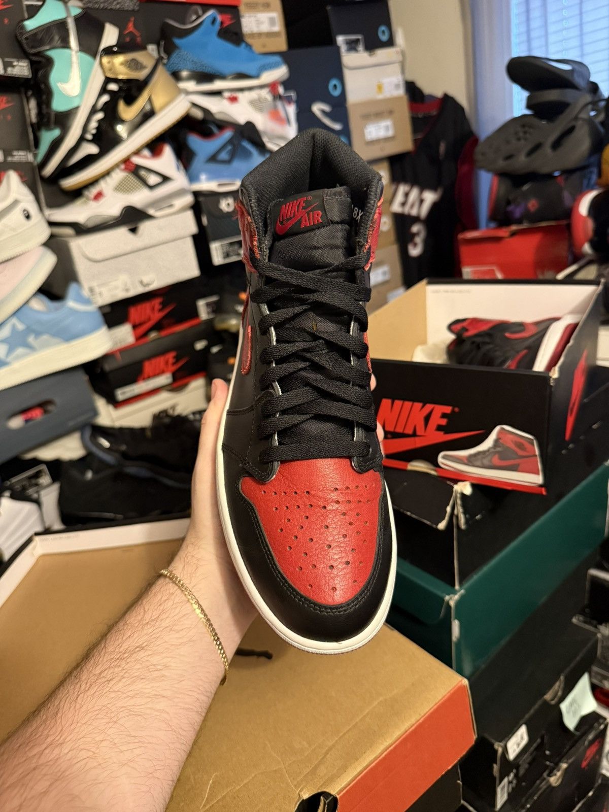 Jordan Brand Jordan retro 1 high banned sz 9 Size US 9 / EU 42 - 2 Thumbnail
