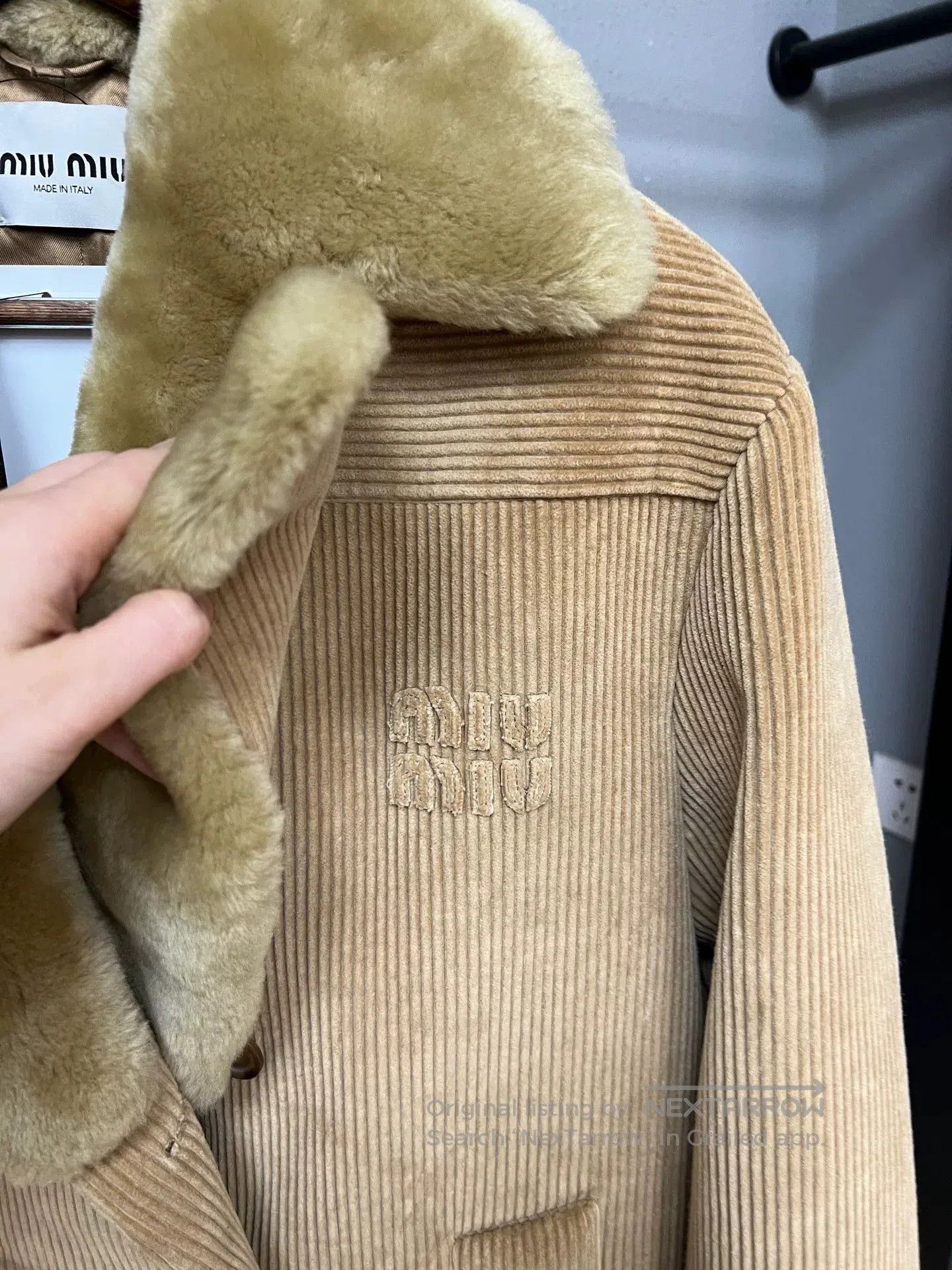 Miu Miu miu miu corduroy coat with fur collar. Size M / US 6-8 / IT 42-44 - 4 Thumbnail