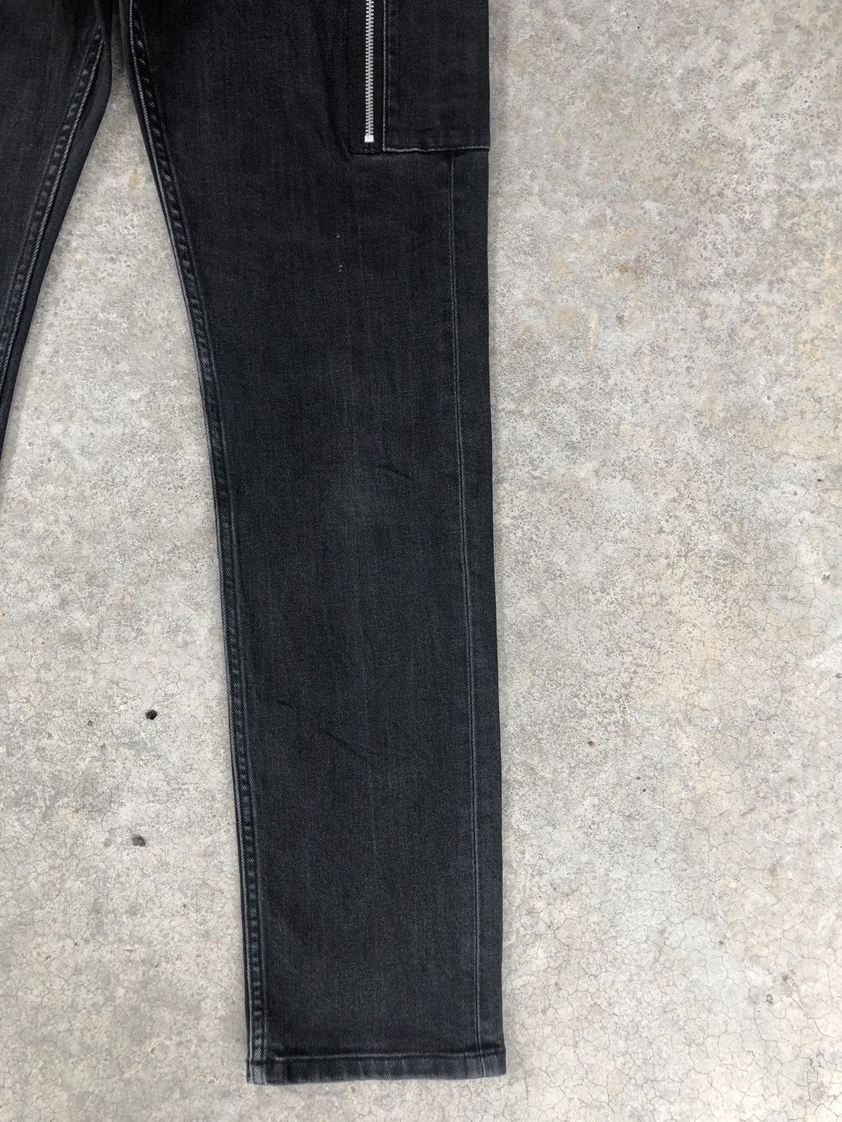 Jun Takahashi Undercover x Uniqlo Skinny Jeans Distressed Size US 31 - 7 Thumbnail
